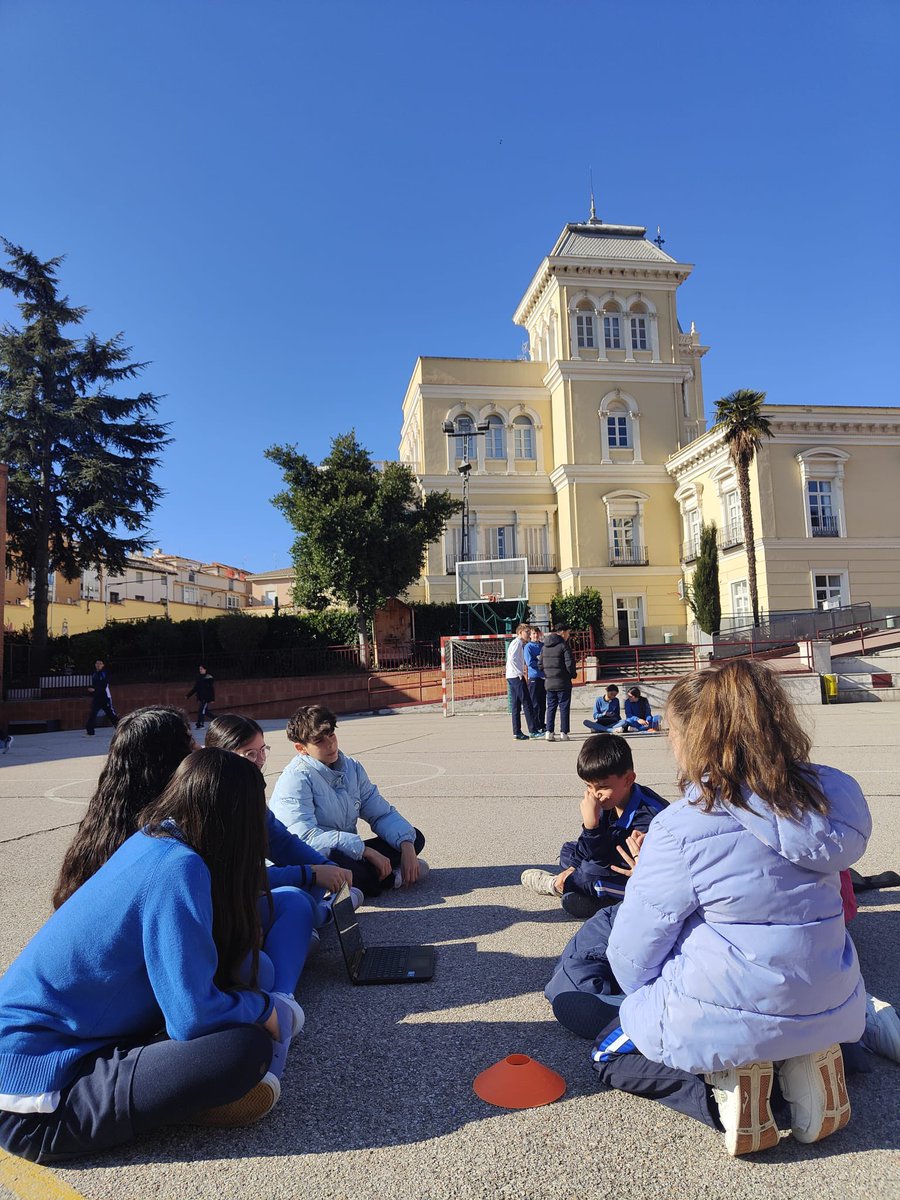Maristas Guadalajara tweet media