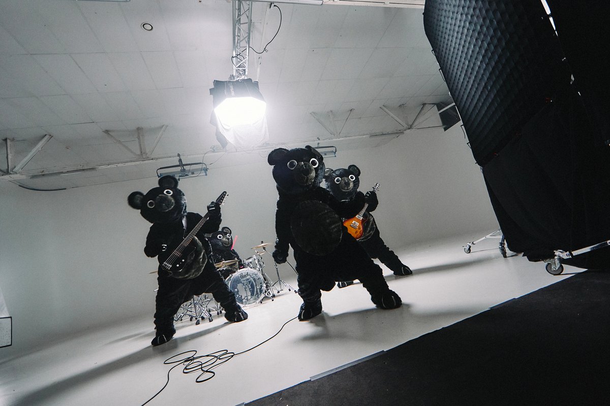 VitaPictura's tweet photo. Since 1994 the Finnish rock legends The Rasmus have given the world so many singles and now @VitaPictura  produced the official music video for the track “Creatures of Chaos”

Watch the official music video in the thread below ⬇️
.
.
#vitapictura #therasmus #rasmusband #rockmusic https://t.co/RZcPIz3yPs