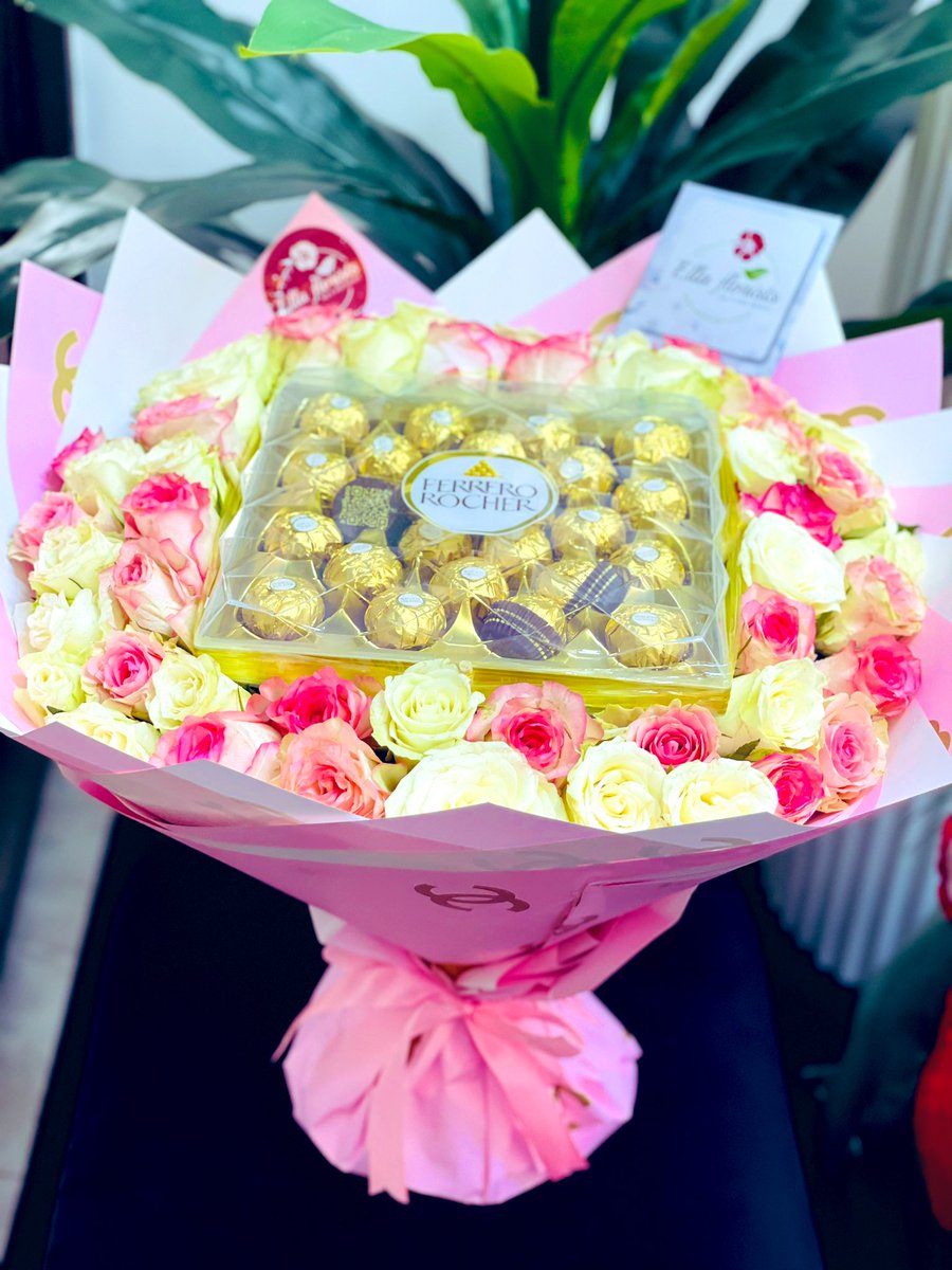 On todays episode ✨ roses with some Ferrero 💫