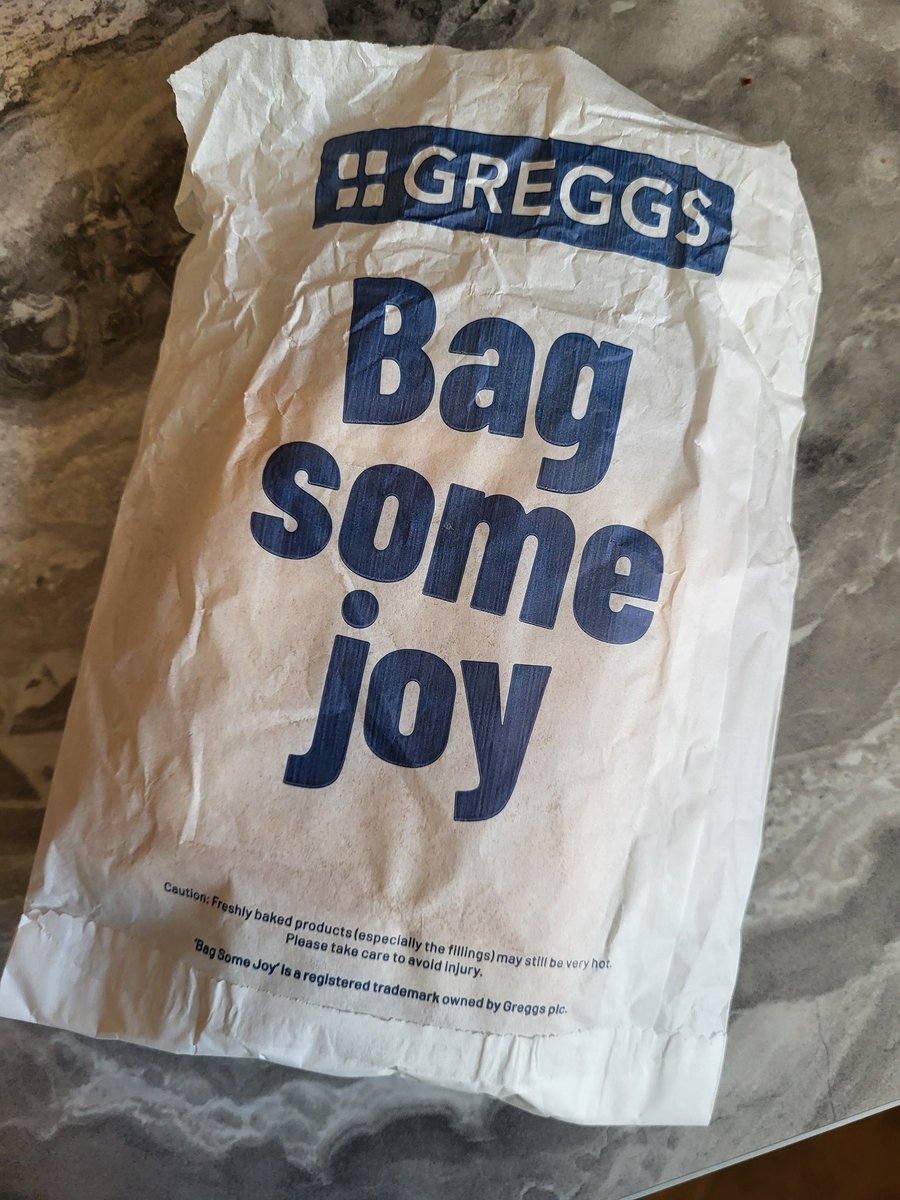 KimMichaels18's tweet photo. Stone cold joy. The server didn't give a stuff &amp; wouldn't help kinda joy too!!! @GreggsOfficial #yuk #neveragain #cosham https://t.co/KoL381hzB7