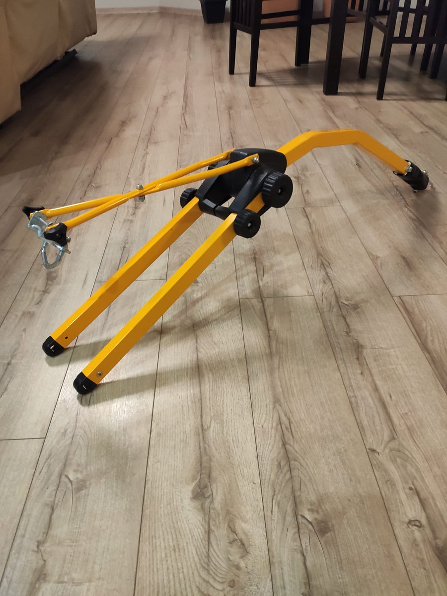 Palikusi uz pārdošanu tikai velo sakabe. Sapratu, ka daudzi nemaz nezina, kam tas domāts. Papildus bilde ieskatam. 50 eiro.