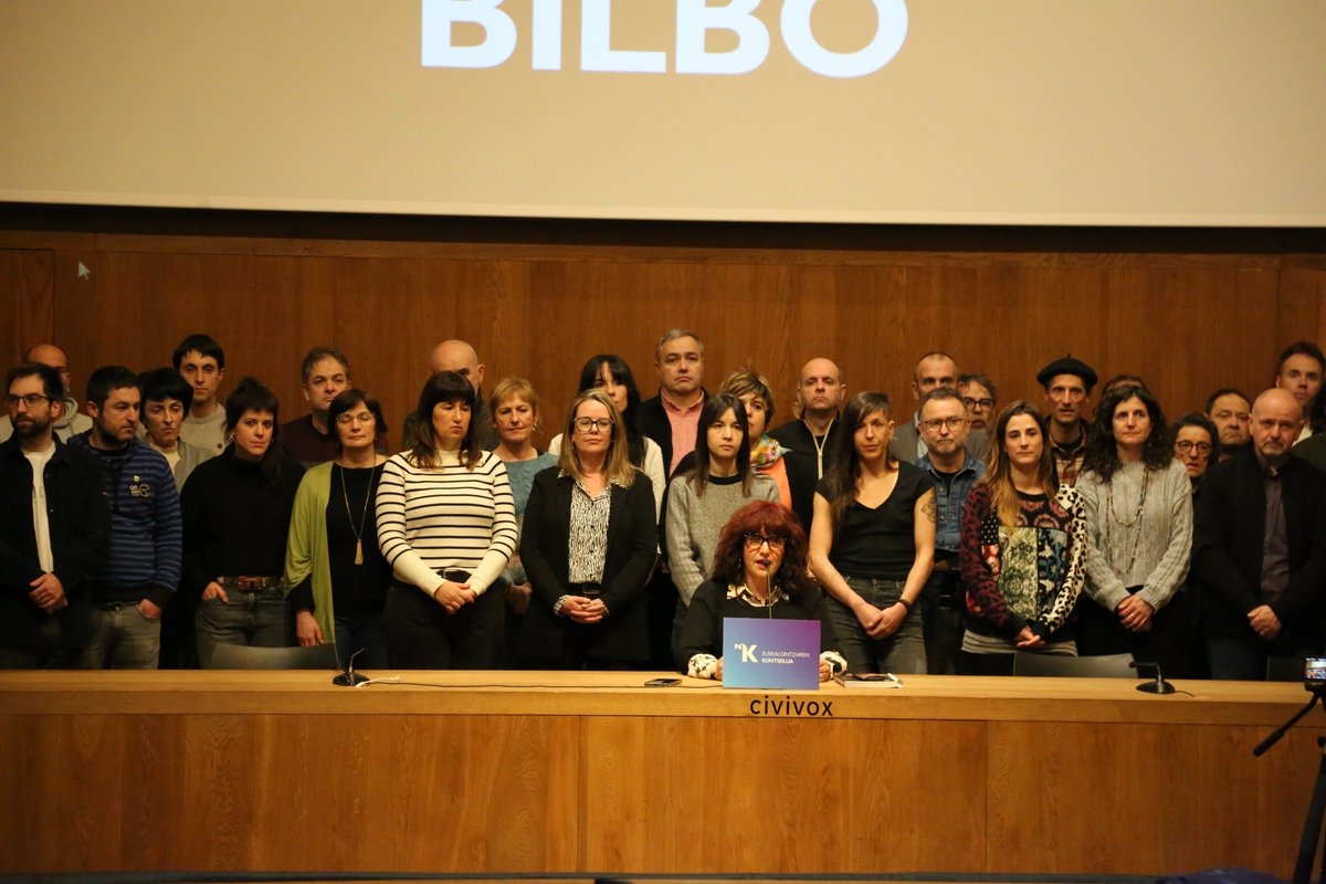 📢 Abenduaren 27an Bilbon milaka euskaltzale batzeko deia egin dugu, herritarren kidetza eta bultzadatik etorriko den Pizkunde berri baten lehen oinarriak jartzeko ekitaldi jendetsu batean. 

Adierazpena👉 kontseilua.eus/larrialdia/bat…