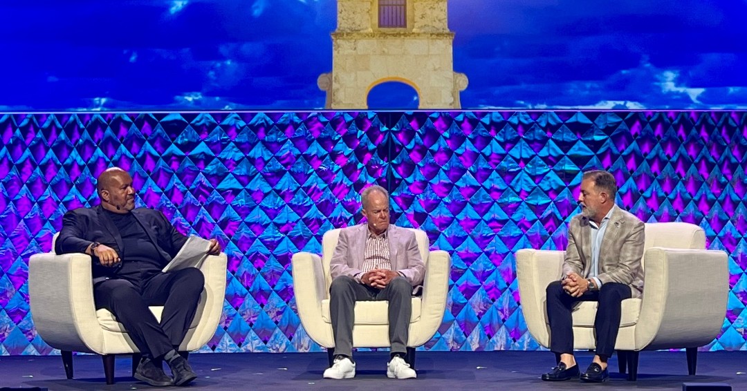 GT_Law's tweet image. #GTMiami Co-Managing Shareholder &amp;amp; GT SVP Jaret L. Davis moderated a panel discussion at eMerge Americas “From Campus to Capital: Fueling Florida’s Rise as a Global Tech Powerhouse” featuring eMerge founder Manny Medina &amp;amp; FAU President Adam Hasner. #MiamiTechMonth #eMergeAmericas