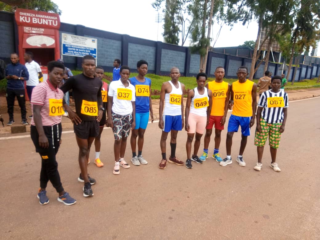 Nyaruguru District (@nyarugurudistr) on Twitter photo Mu gusoza amarushanwa ya Kagame Cup ku rwego rwa <a href="/RwandaSouth/">Southern Province | Rwanda</a>, Ntirenganya Fidele wo mu murenge wa Muganza muri <a href="/NyaruguruDistr/">Nyaruguru District</a> yegukanye umudari wa mbere mu kwiruka km 15 naho Niyimbonera Francoise wo mu murenge wa Ruheru nawe yegukana umwanya wa mbere mu kwiruka muri km 10. Mu gusoza amarushanwa ya Kagame Cup ku rwego rwa <a href="/RwandaSouth/">Southern Province | Rwanda</a>, Ntirenganya Fidele wo mu murenge wa Muganza muri <a href="/NyaruguruDistr/">Nyaruguru District</a> yegukanye umudari wa mbere mu kwiruka km 15 naho Niyimbonera Francoise wo mu murenge wa Ruheru nawe yegukana umwanya wa mbere mu kwiruka muri km 10.