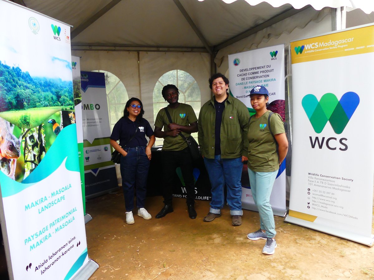 WCS_Mada's tweet photo. On 21 March, WCS Madagascar took part in the celebration of International Forest Day in Sisaony, Ambatofotsy, led by @Ministry of the Environment and Sustainable Development.
Thanks to everyone who visited our stand! Next step: International Biodiversity Day. https://t.co/rn2WouYRKS