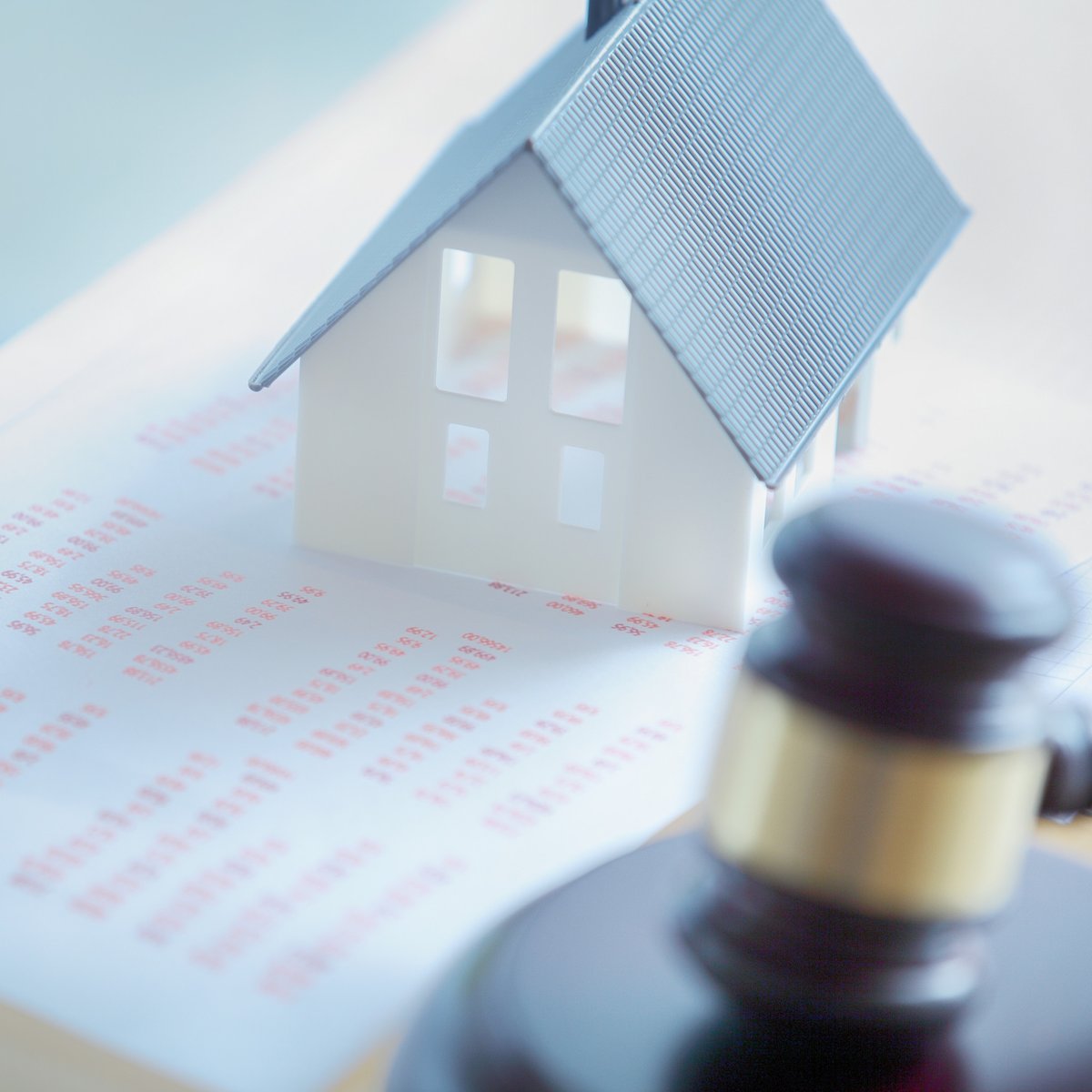 HemnessFallerEL's tweet photo. ⚖️ Your legacy matters. Let us guide you through the estate planning process, from creating wills to establishing trusts. Ensure your future is secure for you and your family. Contact us today! 🏡 #EstateLaw #WillsAndTrusts #FuturePlanning https://t.co/LlBvkdRPHj