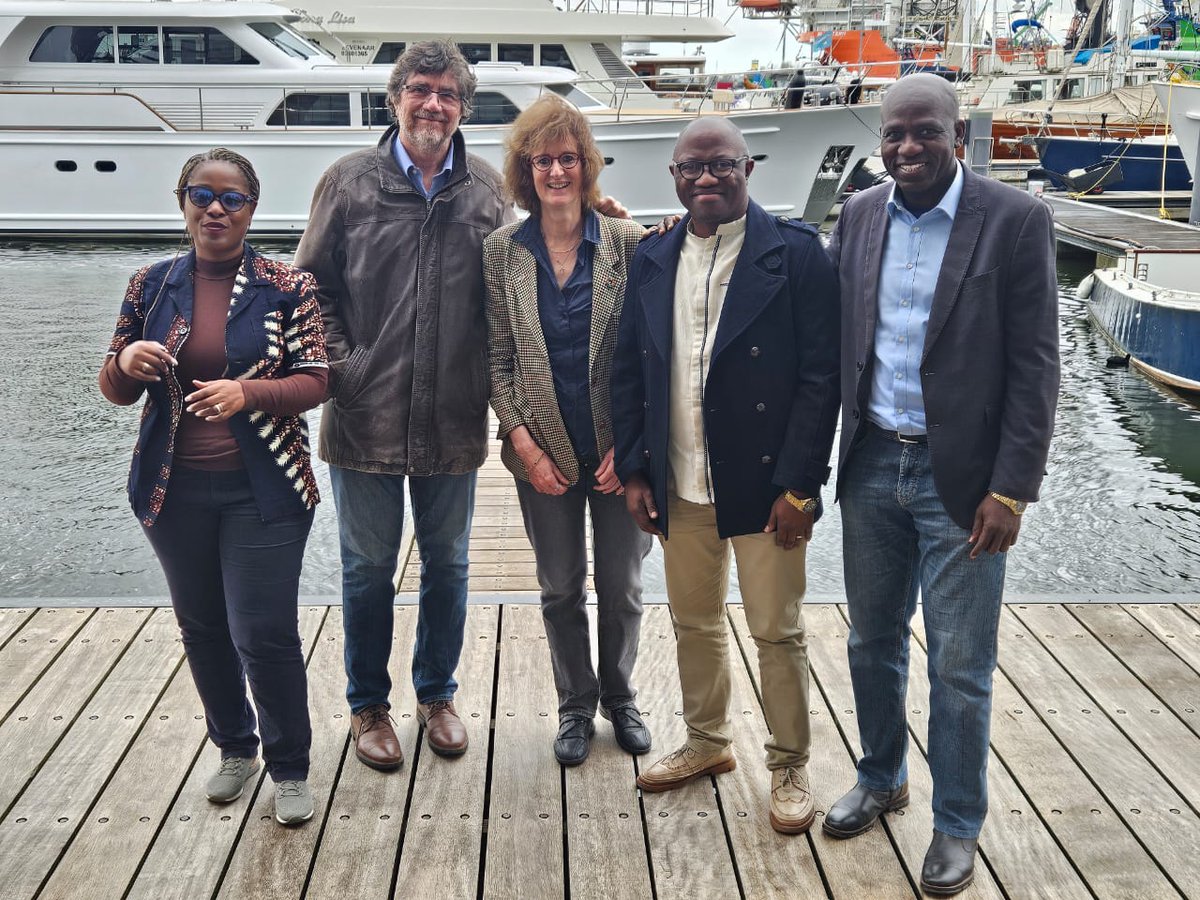 Raffaella Ravinetto (@rravinetto) on Twitter photo In difficult times where #malaria control is threatened, it was so encouraging to meet old friends, always committed to #research for the benefit of the #population. <a href="/UmbertoDAlessa2/">Umberto D'Alessandro</a> <a href="/halidou_tinto/">Halidou Tinto</a> <a href="/HypoliteMavoko/">Hypolite M. Mavoko</a> Vivi Maketa In difficult times where #malaria control is threatened, it was so encouraging to meet old friends, always committed to #research for the benefit of the #population. <a href="/UmbertoDAlessa2/">Umberto D'Alessandro</a> <a href="/halidou_tinto/">Halidou Tinto</a> <a href="/HypoliteMavoko/">Hypolite M. Mavoko</a> Vivi Maketa