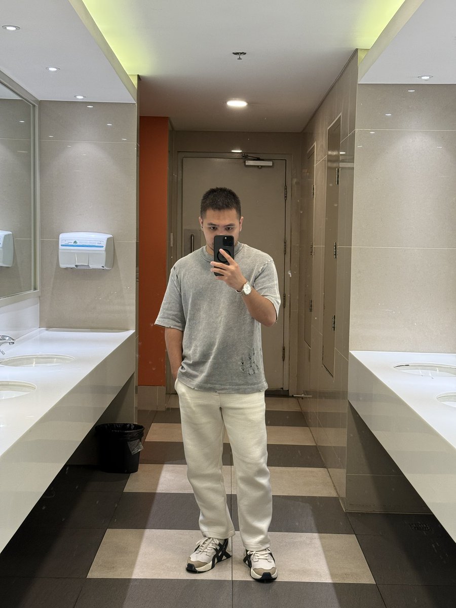 ALEX STANDALL (@iaintyourbruhh) on Twitter photo 