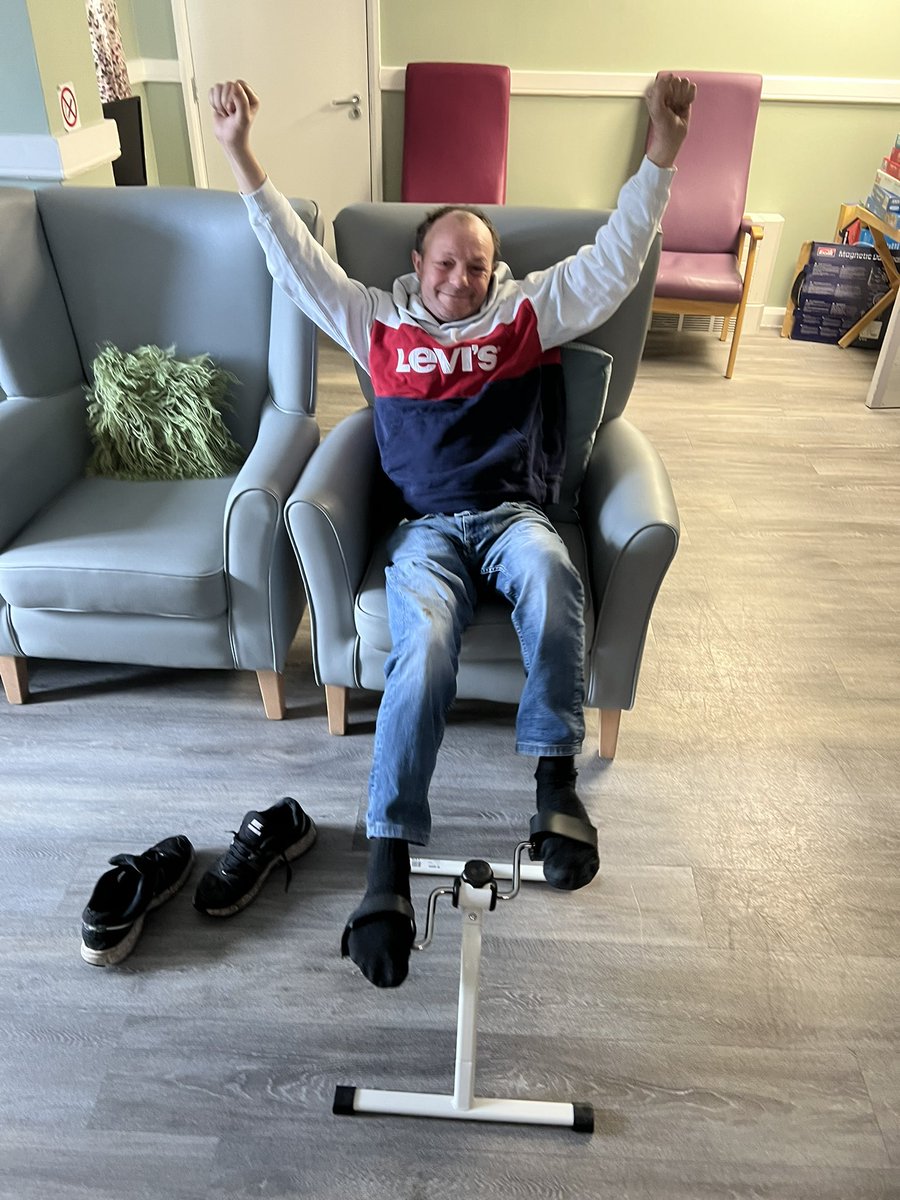 GorillaManFitn1's tweet image. Morning Cardio Session with the residents at Vale View 💪🚴‍♂️ #seatedbike #seatedfitness #communityfitness #fitnessjourney2025