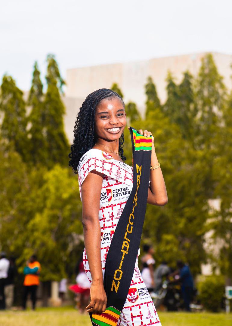 Arkosuarubby's tweet photo. Congratulations to myself 👩‍⚕️🎊🥳🎊💫✨🥂more strength to complete this amazing journey 🤲🙏💕🎊🎊🎊✨🥳❤️ https://t.co/PqjZNg8Ivc