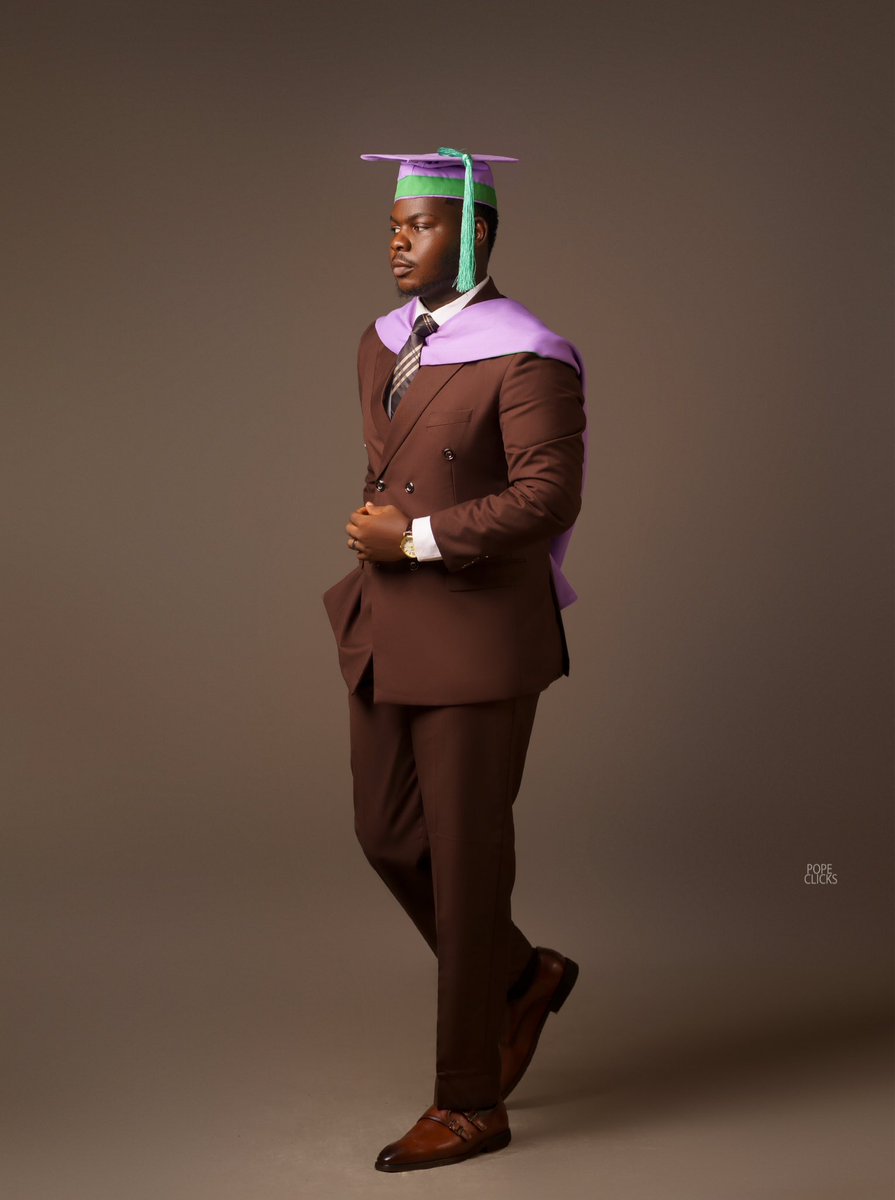 NifemiETH's tweet photo. ๐จ๐ฝโ๐First-Class Law Graduate, EKSU 23/24
โ
LL.B , AICMC
โ
2nd Best Graduating Student
โ
Best male graduating student
โ
Best graduating student in Jurisprudence
#FirstClassLawGraduate #graduate #LLB #Eksu #EksuLaw #Eksugraduate #ekitistateuniversity https://t.co/AkhU6nNFGI