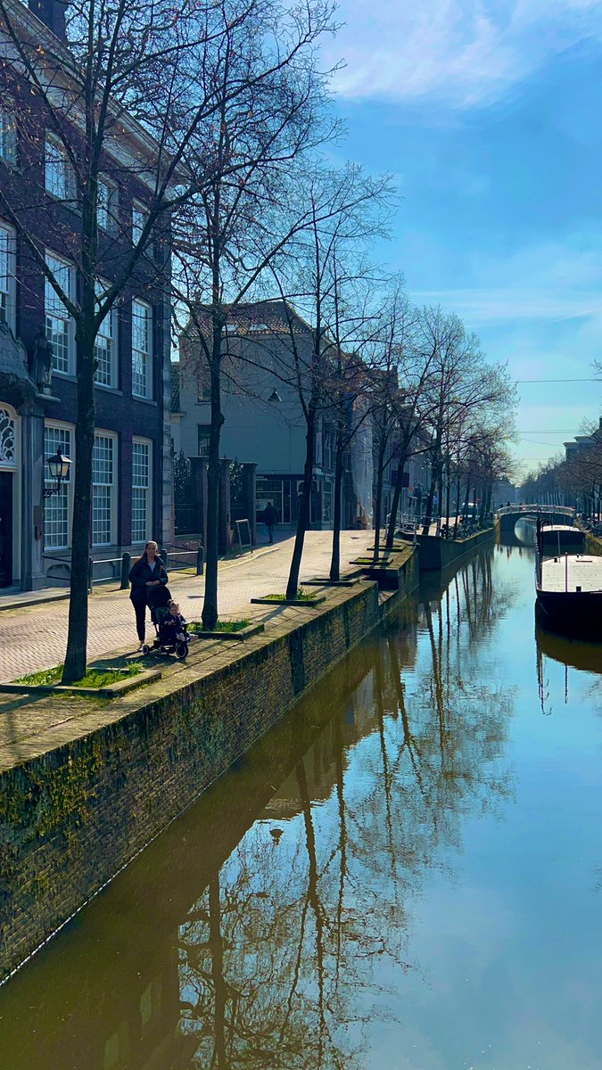 Nos despertamos en #Dordrecht ⚓️y nos vamos de visita guiada a conocer la ciudad; y también a #Rotterdam y #Delft  🗺️ Pasamos la tarde a bordo del barco disfrutando de las vistas y de los grandes canales que estamos navegando ⛴️
<a href="/CFluviales/">cruceros fluviales</a> <a href="/MundomarCrucero/">MundomarCruceros</a> #Crucemundo