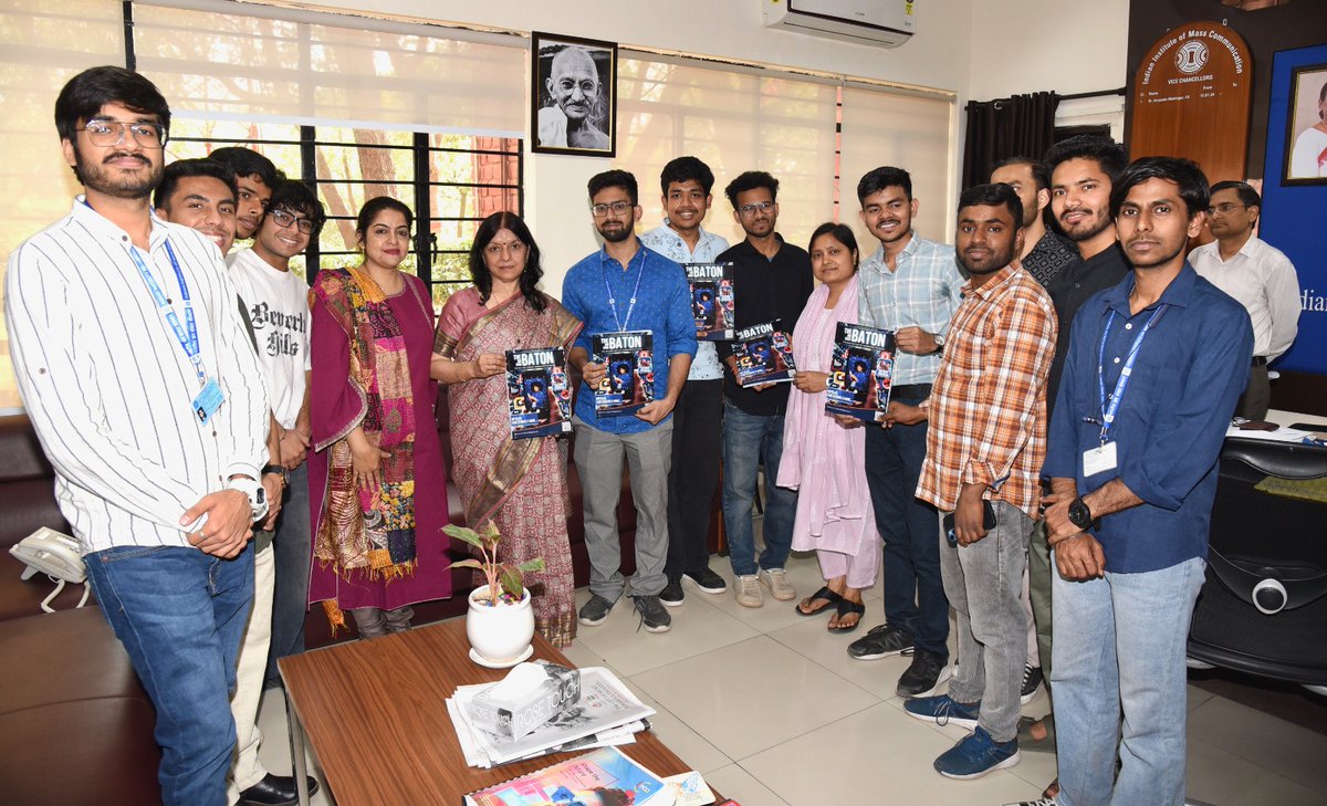 IIMC_India's tweet photo. VC IIMC, Dr. Anupama Bhatnagar and Course Director Dr. Meeta Ujjain released The Baton, the AD&amp;PR departmental magazine. The ADPR Batch 2024-25 published two editions themed on technology, creativity, communication and content marketing. https://t.co/SdqlMYZ666