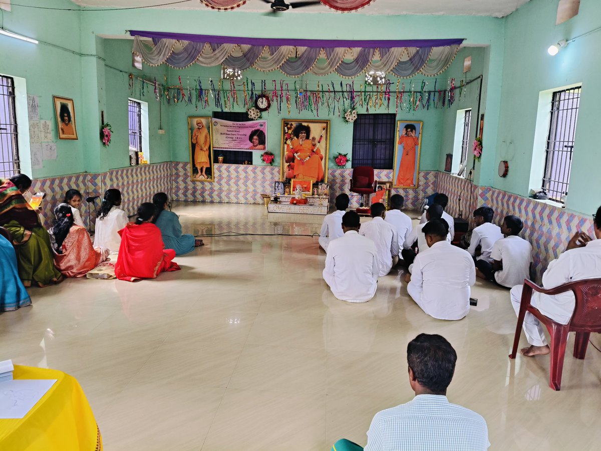 sathyasaiodisha's tweet photo. Loving Sairam..
With the blessings of Sri Sathya Sai Baba, a Samithi-level Balvikash Guru Training Program was organized at Markandi Samithi, Ganjam-1 Sai District, on 22.03.2025. A total of 17 Balvikash Gurus participated in this session.
#Gurutraining 
#Ganjam1 
-Media Team https://t.co/VQo75GqhqJ