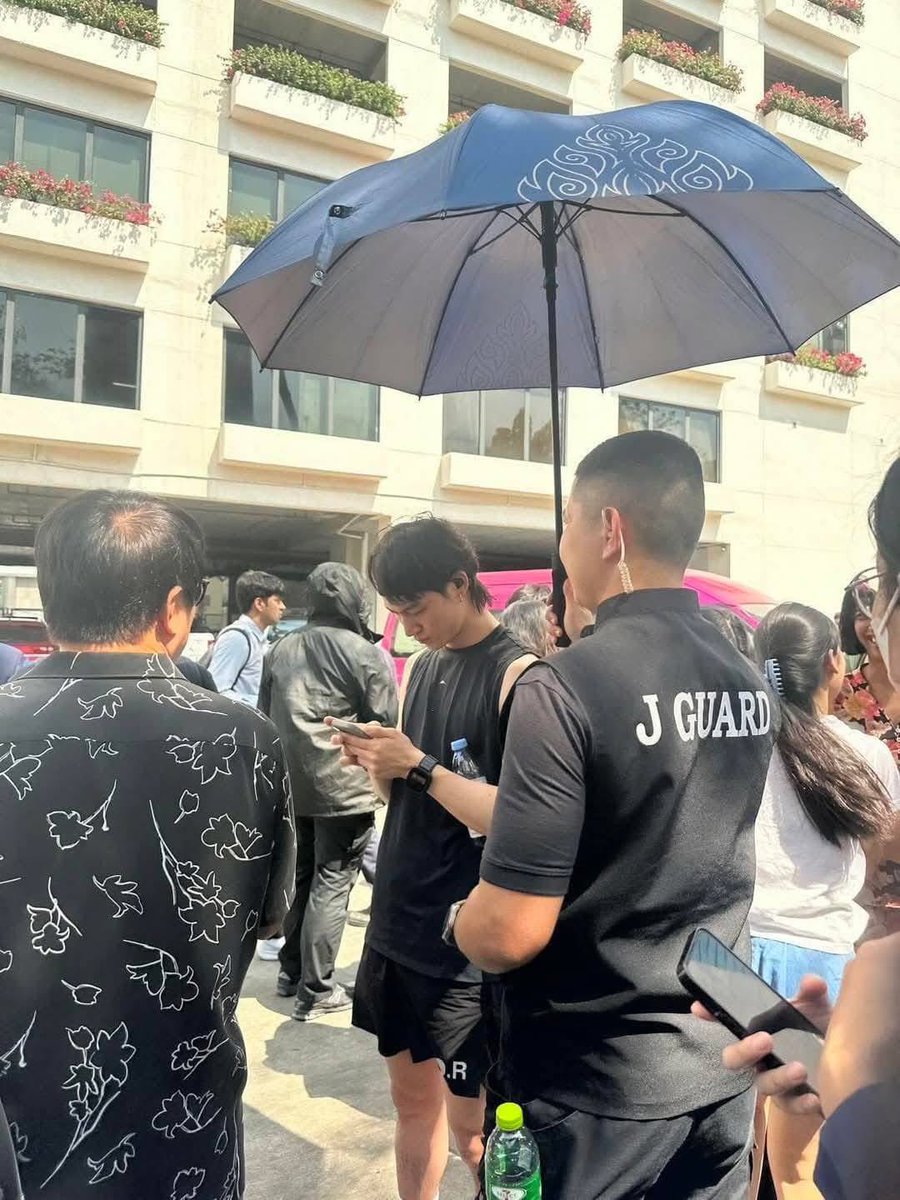 DotogetherTH's tweet image. “ไม่ต้องห่วงพี่นะ พี่โอเคแล้ว
แต่…อากาเซไทย อย่าบาดเจ็บนะ
ขอร้องเลย…ดูแลตัวเองดี ๆ ด้วย”

#JAYB #GOT7 #Dotogether