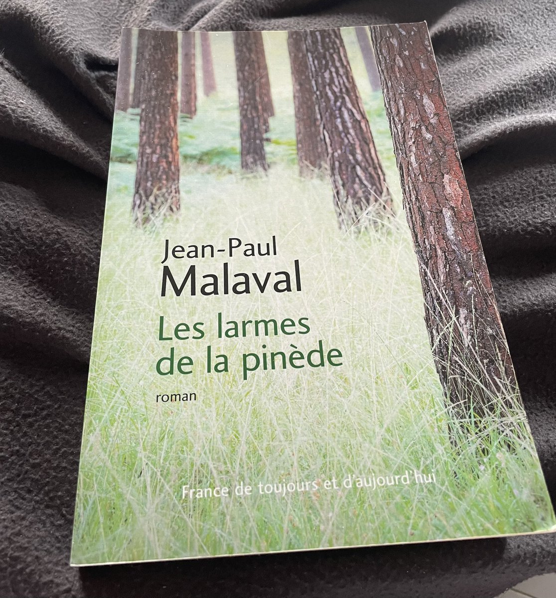 Un #VendrediLecture avec un vieux livre sur la vie des gemmeurs de la pinède landaise fin XVIIIme