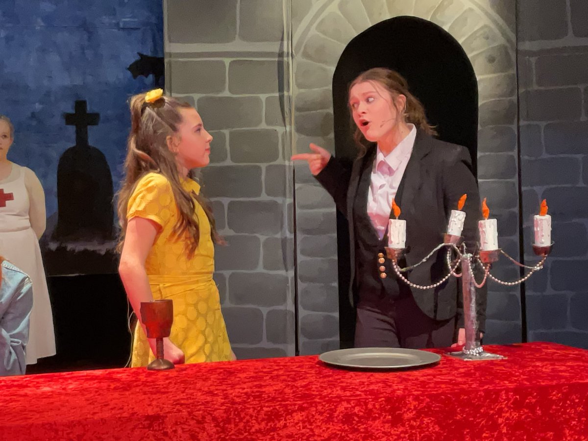 It’s a wrap! After three incredible performances, Wednesday 👧🏻 night was the final curtain call for our amazing run of ‘The Addams Family.’ 🕸️