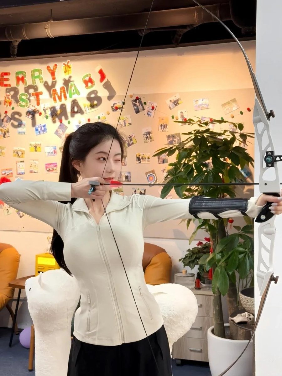 CL1024code's tweet image. 草榴邀请码，通过《淘宝》获取，弄1024邀请码和小草邀请码，都可以来。草榴社区的邀请码，众所周知是非常困难的，不想耽误太多的人生时间，可以来这里，快捷方便，安全稳定，完全不考虑太多后续问题，帮你快速的认识了解真实的社区，加速上岸。风格明确，给真正想要邀请码朋友提供最好的邀请码获取地