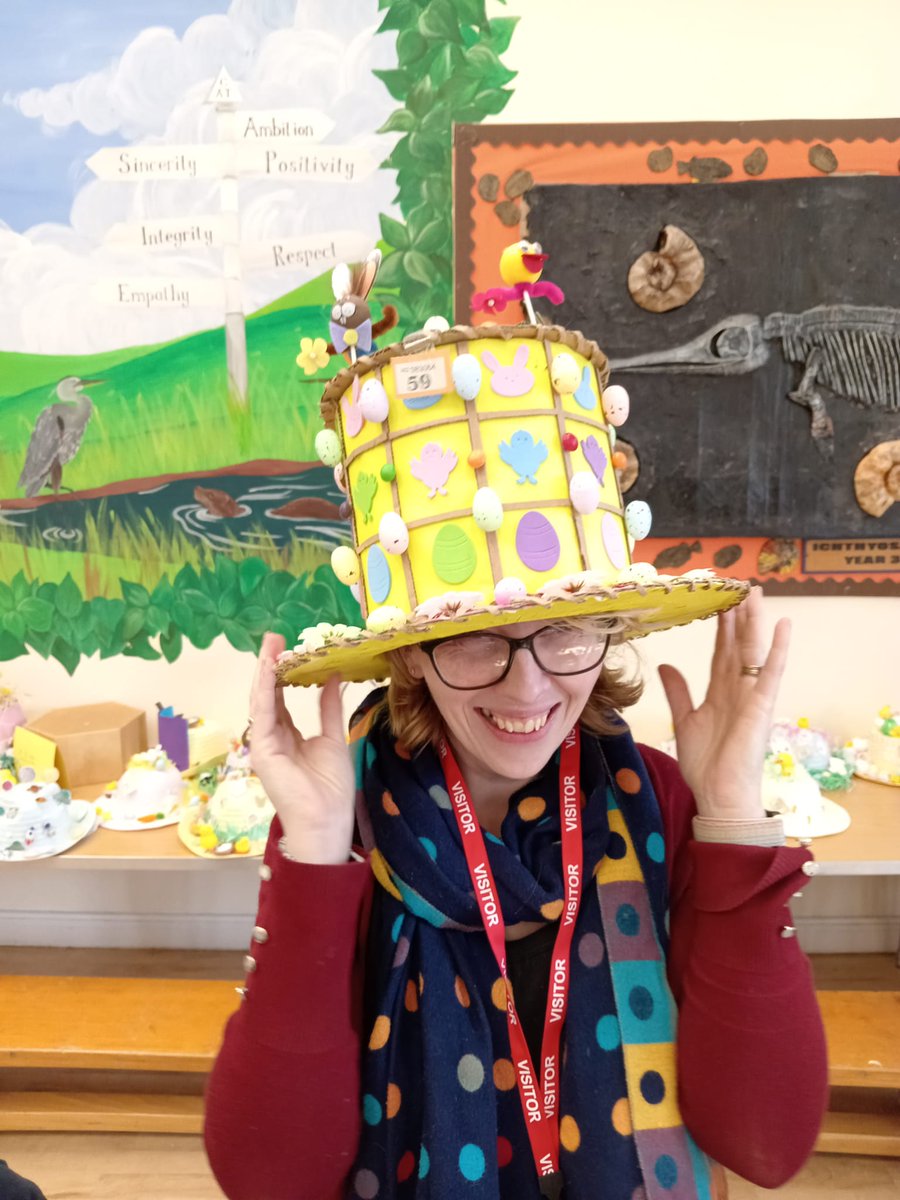 We welcomed the Chard Mayor into school to choose her favourite Easter bonnet and decorated egg this morning. Certificates and prizes will be given out in next week's celebration assemblies 🐣 #community