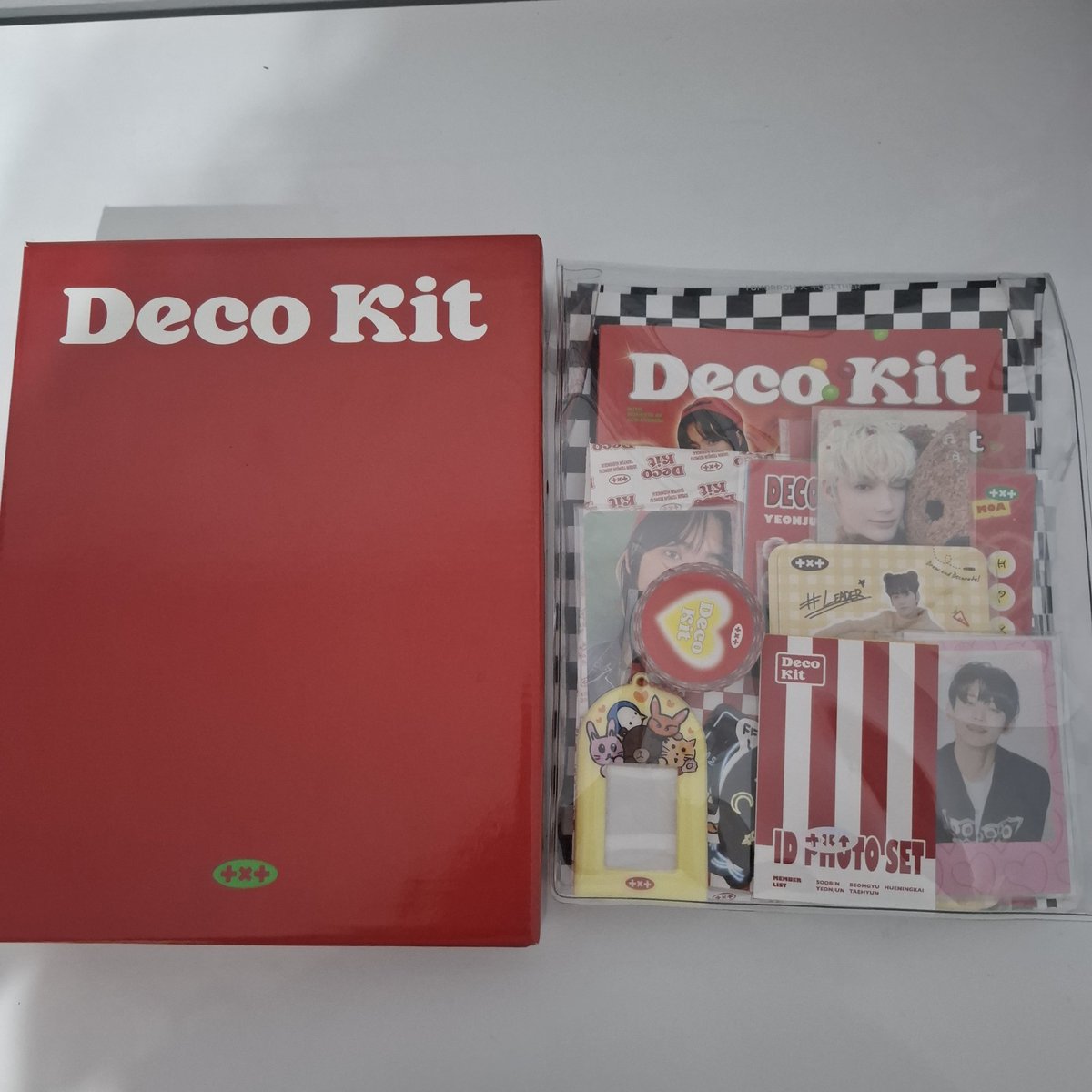 IdisWintt's tweet photo. Feedback extremamente positivo para @iseongsoo que me vendeu esse deco kit todo completinho que estava atrás a meses, ela é um doce e muito compreensiva. O processo foi muito tranquilo e ele chegou super protegido e sem nenhuma avaria. Muitoo obrigada amg💖 https://t.co/DGehzcgjXK