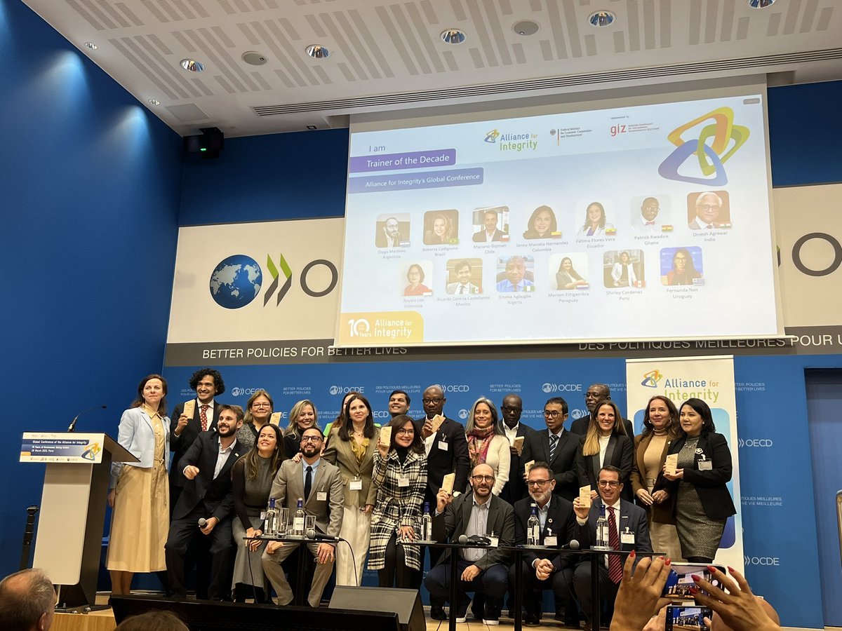 La integridad es el mejor antídoto contra la corrupción. Urge reforzar los valores éticos en el sistema aduanero mexicano para recuperar la confianza y proteger lo público. #Anticorrupción #Integridad #Aduanas #México #OECDintegrity <a href="/afin_giz/">AllianceforIntegrity</a>