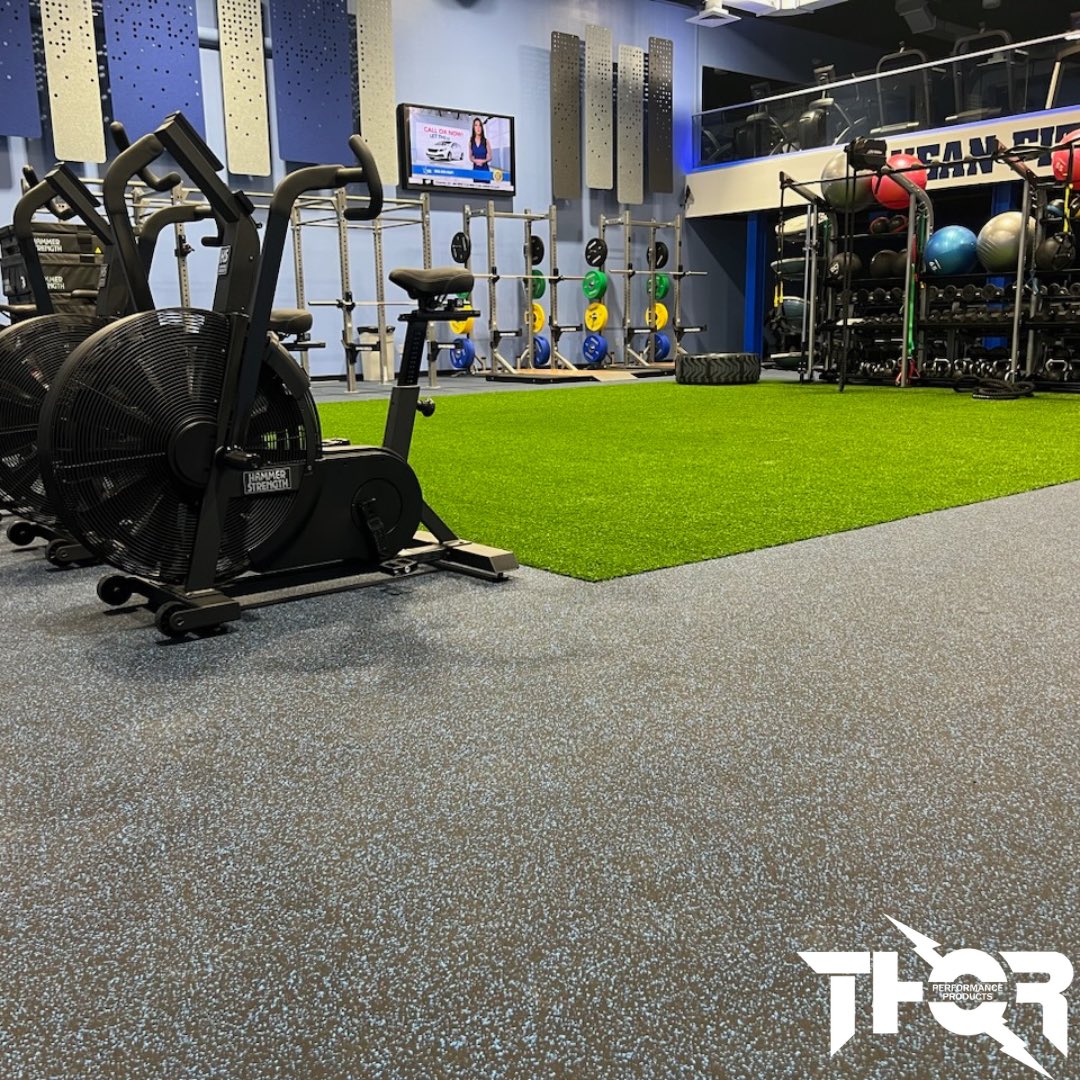 ThorPerformance's tweet image. Is an open field, or non-customized performance turf the right fit for your facility?

#flooredbyTHOR #ThorPerformanceTurf #sportsflooring #fitnessflooring #flooring #artificialgrass #interiordesign #schooldesign #gymdesign #fitness #functionalfitness #gym