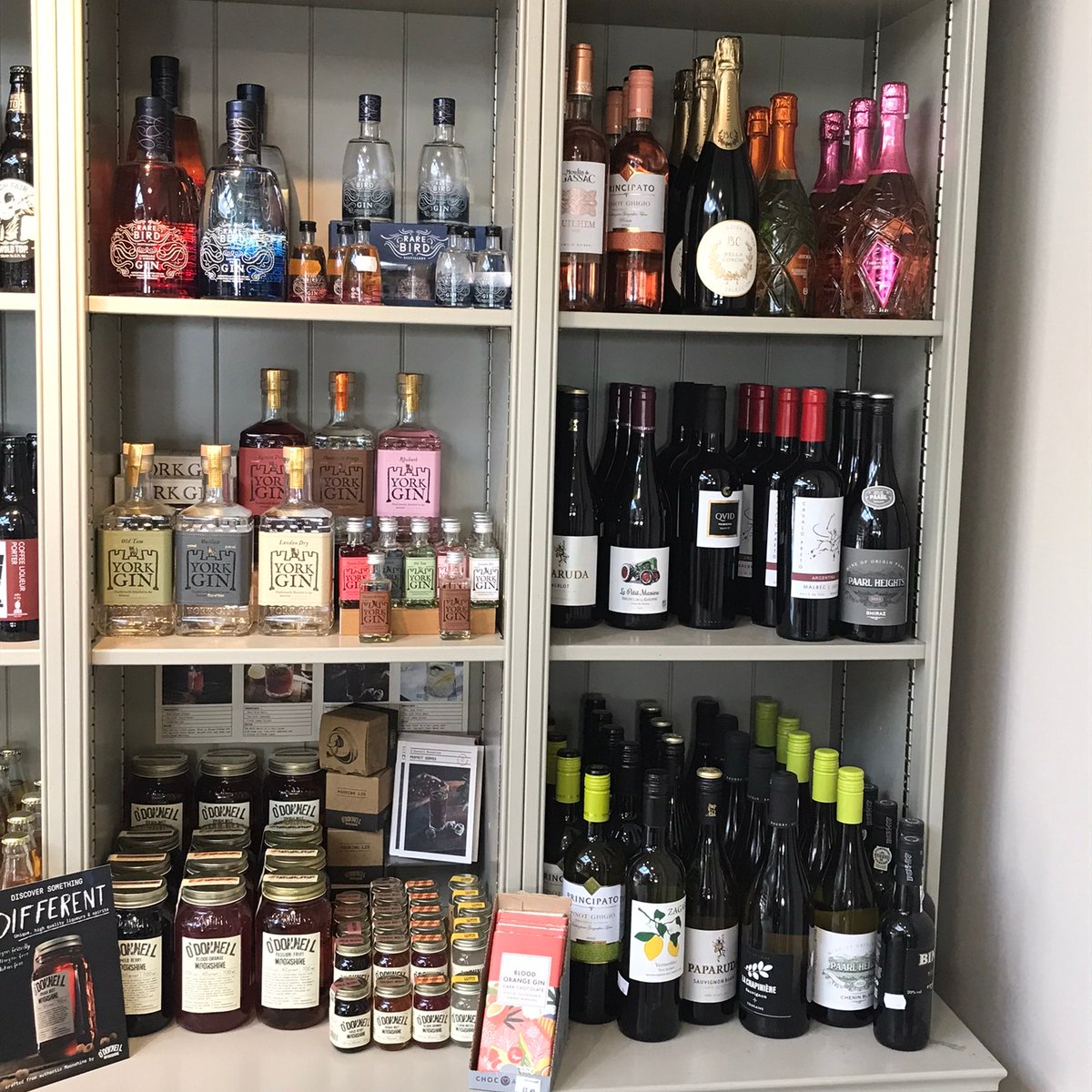 cedarbarn's tweet photo. *Last minute Mother's Day gifts*

Pop into the Farm Shop to see our range of Mother's Day gifts - we've got everything from biscuits to beer, gin to jigsaws and coffee to cakes 🎁

#MothersDay #GiftInspiration #PickeringFarmShop #ShopLocal #GoPickering https://t.co/gECgLW6Uww