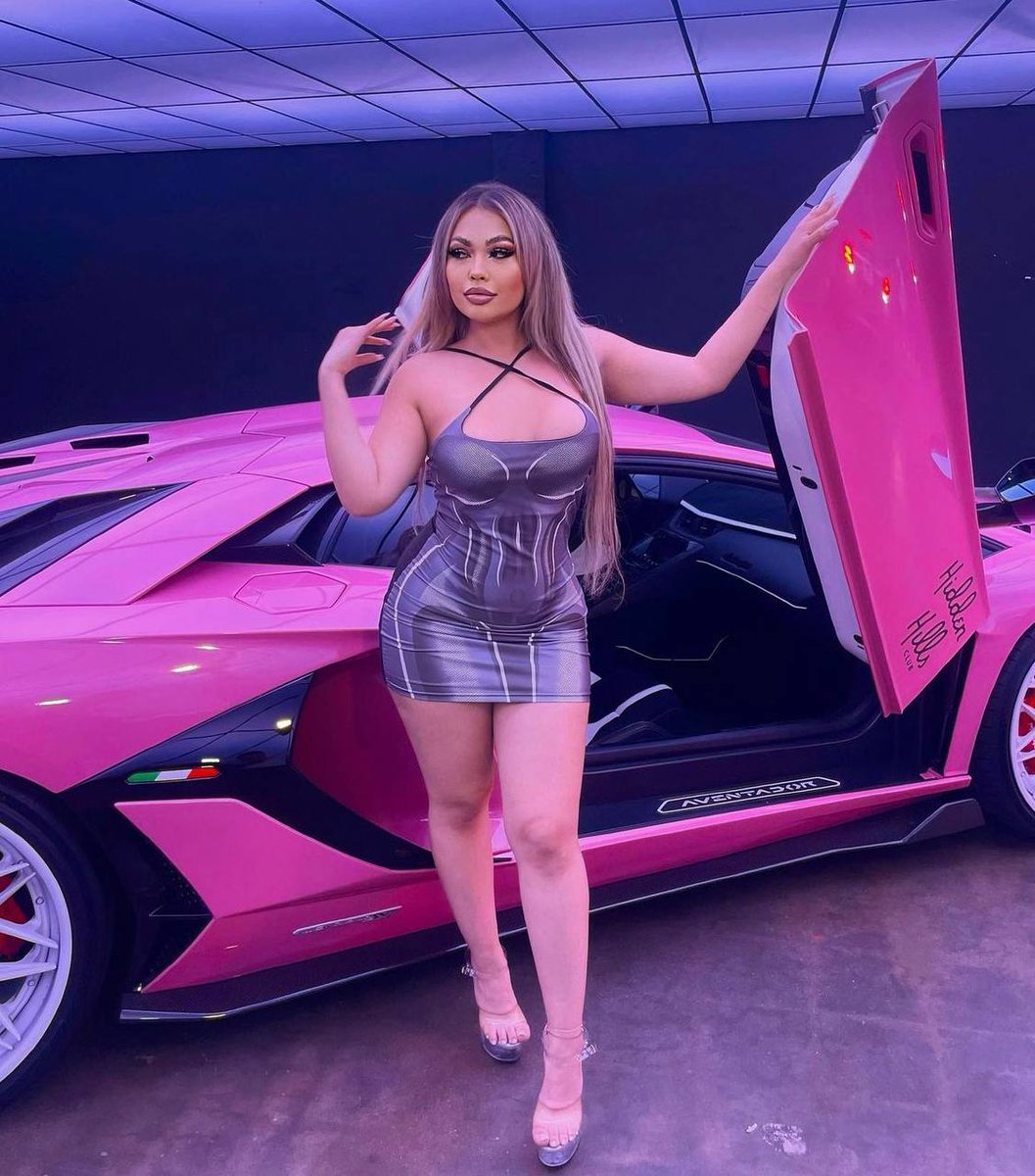 sexy paid &amp; rich findom queen 🩷