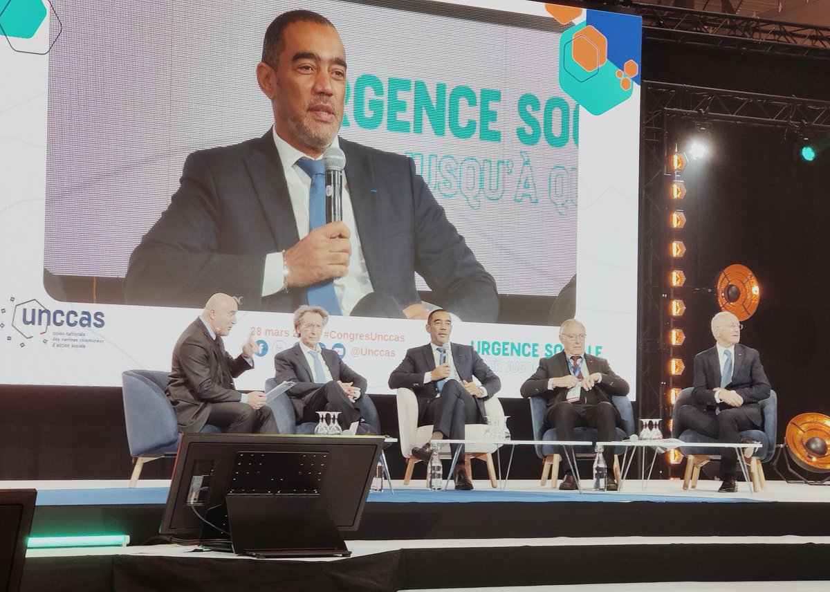 LadomOfficiel's tweet photo. @saidahamada était invité au congrès de @unccas à intervenir à la table ronde sur «La continuité du service public sur tous les territoires une utopie». L’occasion pour lui de rappeler le rôle et l’importance de #LADOM en matière de continuité territoriale pour les #Ultramarins. https://t.co/DEfqBpw1Xu