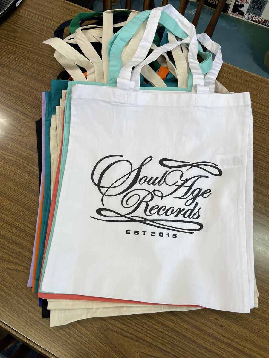 Y.Sakai (@whatwebelieve) on Twitter photo トートバックいい感じ!!
LPレコードがきれいに入るサイズ
日曜の渋谷ハーレムに持って行きます トートバックいい感じ!!
LPレコードがきれいに入るサイズ
日曜の渋谷ハーレムに持って行きます