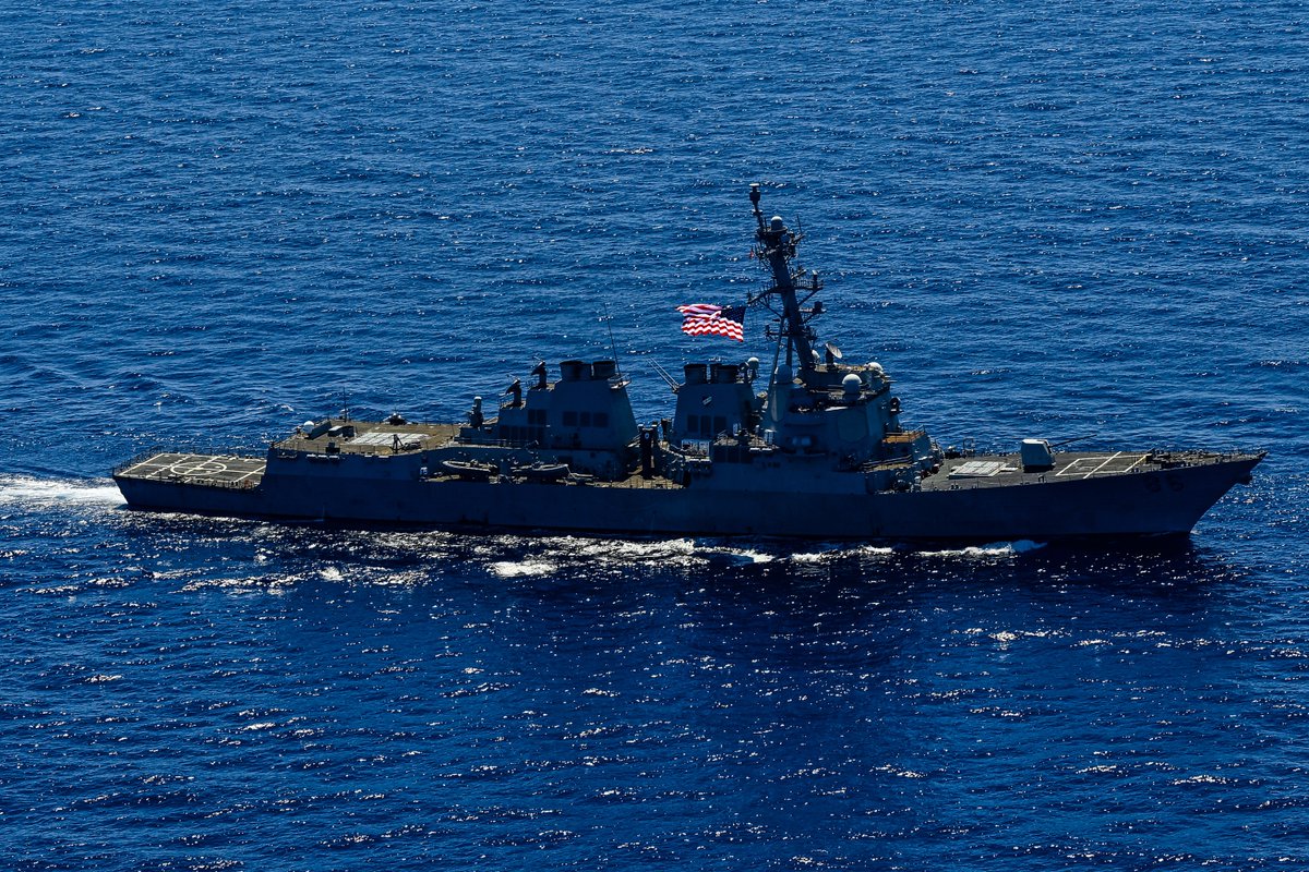 US7thFleet's tweet photo. Japan, Philippines and United States Conduct Multilateral Maritime Cooperative Activity

Read more: https://t.co/H9899IuIKa

#USNavy | #ForgedByTheSea https://t.co/BEvPwYrwBI