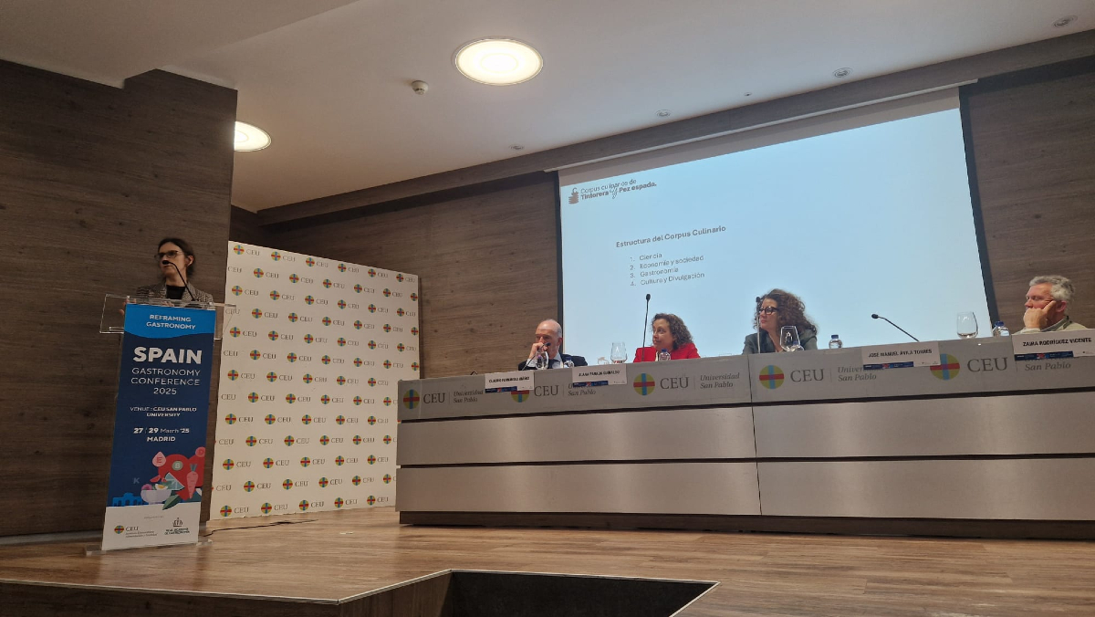 Bajo el programa Sustainhook del FIP BLUES, hoy se ha presentado en el marco de la Conferencia de Gatronomía -de las Reales Academias de Gastronomía- celebrada en Madrid del 27 al 29 de marzo el Corpus Culinario de pez espada y Tintorera.