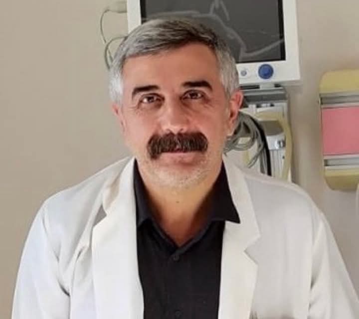 Van YYÜ Tıp Fakültesi Öğretim Üyemiz Sayın Prof. Dr. Çetin KOTAN dün geçirmiş olduğu trafik kazası nedeniyle hastanemizde tedavi altına alınmıştır. Kıymetli hocamıza geçmiş olsun dileklerimizi iletir, acil şifalar dileriz. 

TIP FAKÜLTESİ DEKANLIĞI