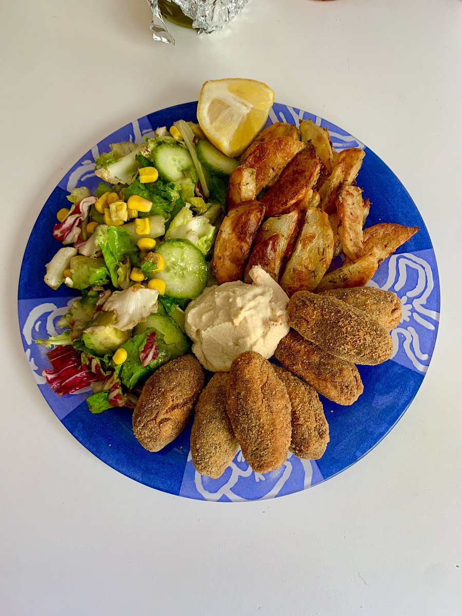 Algunos de los platos veganos que he hecho estos días, porque no, comer vegetal no es ni poco nutritivo ni significa tener que comer todos los días lo mismo🌱
