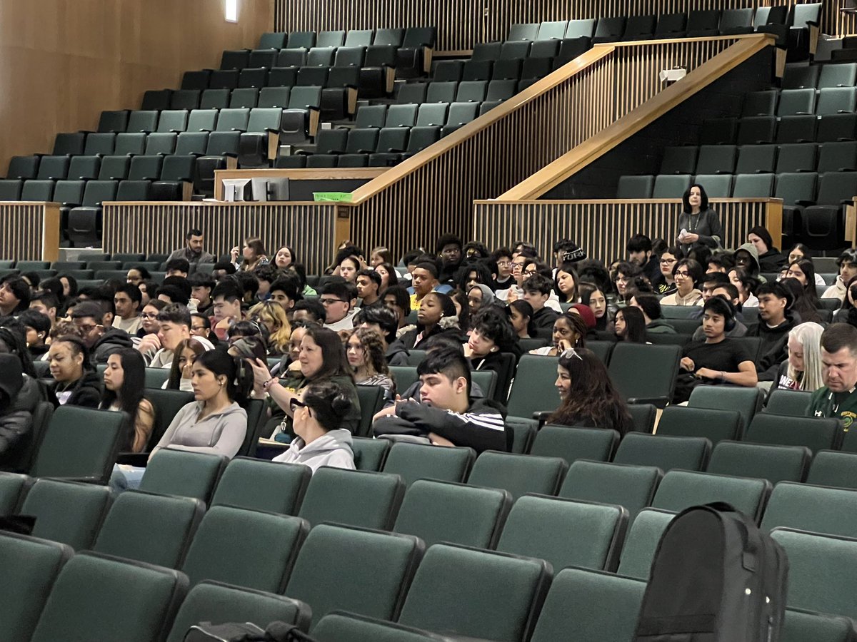 Future IB scholars meeting! Great things are happening at Westbury High School! <a href="/WestburyWHS/">Westbury High School</a> <a href="/onewestbury/">Westbury Union Free School District</a> <a href="/TahiraDChase/">Dr. Tahira D Chase</a> <a href="/bgallivanWORLD/">Brendan Gallivan</a> <a href="/DirectorofGuid1/">Deadra Faulkner</a> <a href="/DSZimbler/">David Zimbler</a> <a href="/ppelech/">Paul A Pelech, Ph.D.</a> <a href="/RogerBloomEdD/">Roger Bloom, Ed.D.</a> #OneWestbury #WestburyEmpowers #HereForKids #IB
