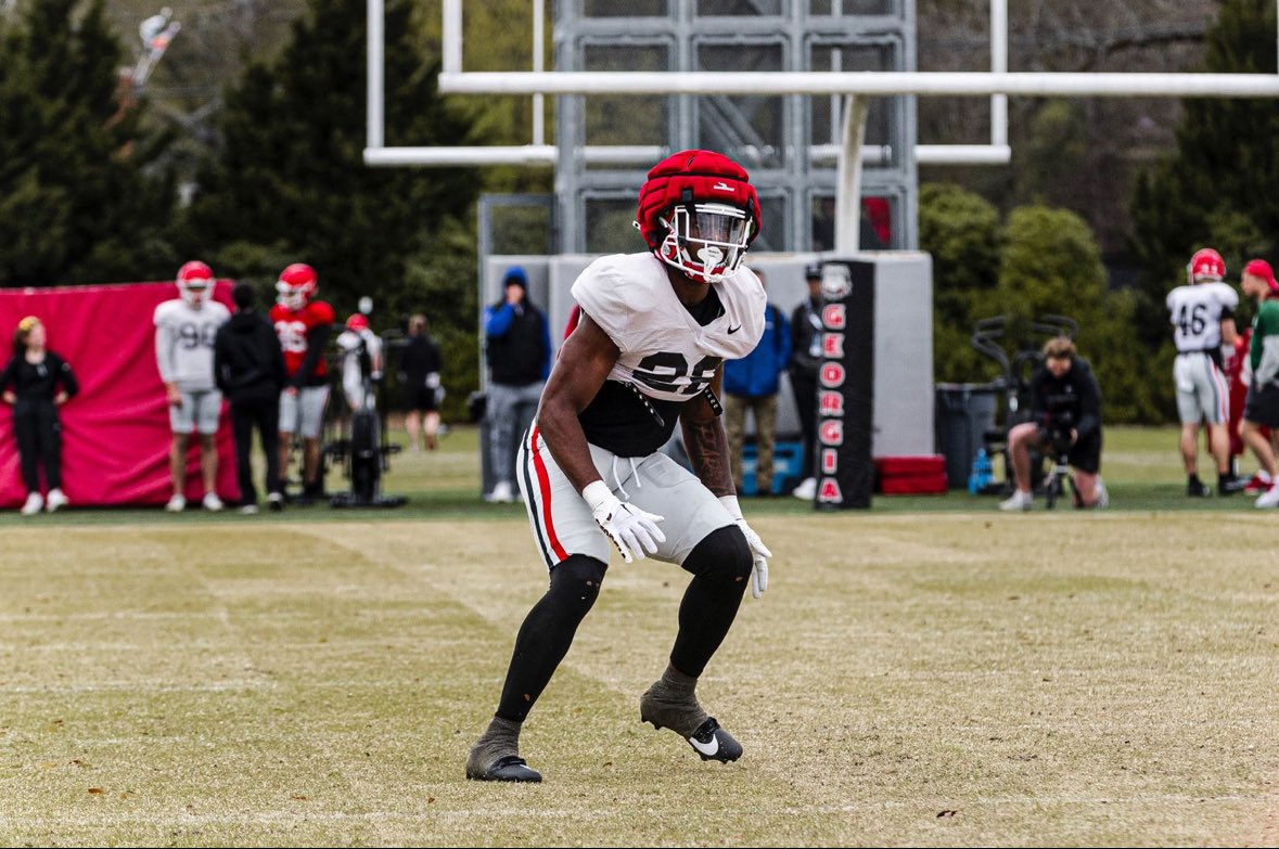 👀 <a href="/ToddRobinson561/">Todd Robinson</a> rocking the #22!! 
D.A.T.E