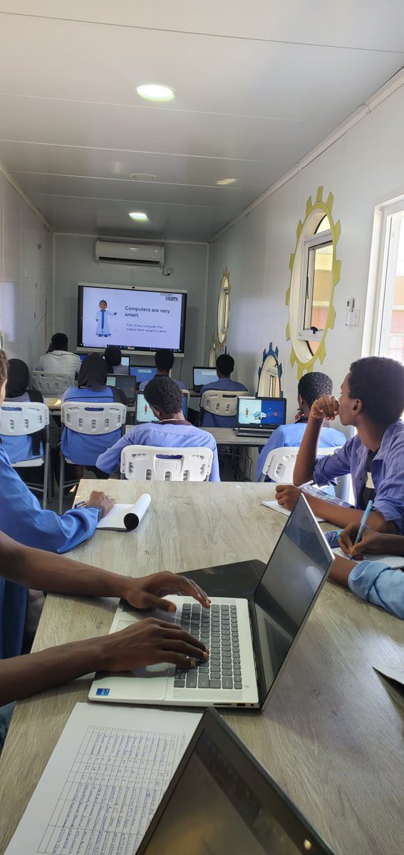 digitruck_et's tweet image. Another stop, another milestone! Digitruck is in Semera. 

#DigiTruckEthiopia #TechForAll #democratizingtechnology #iCog #CodingEducation