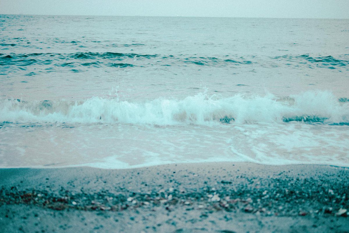 🌊시노비가미 팬메이드 시나리오 『우나사카 넘어 오는 이 있나니』를 배포합니다.
한 작은 해안 마을에서 일어나는, 해신에 얽힌 이야기입니다.
4월 20일 다이스 페스타 발간 예정인  시나리오집 〈二刀錄·心(이도록·심)〉에 수록될 예정입니다.
posty.pe/jl8u9s