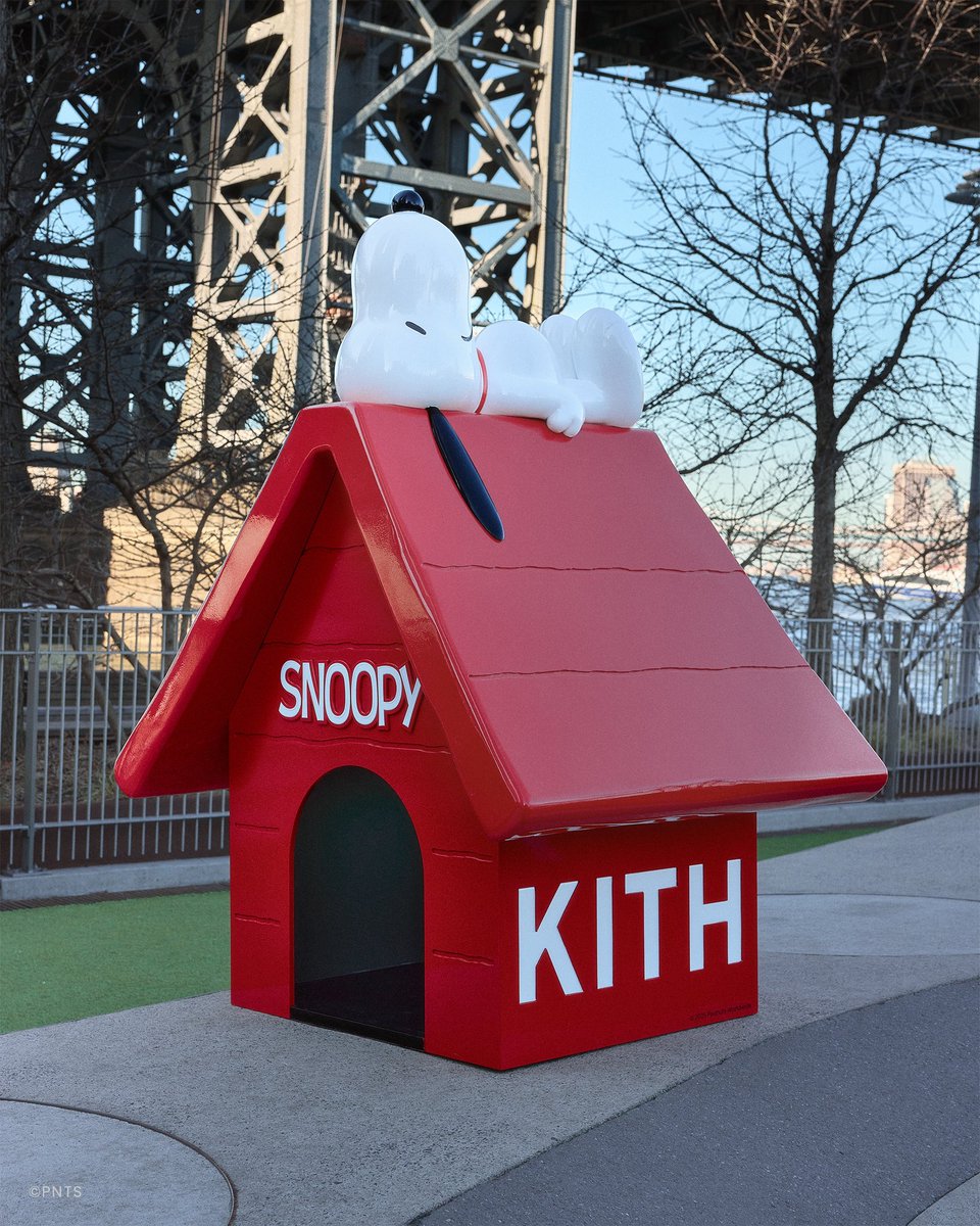 RonnieFieg's tweet photo. Domino Park Dog Park
15 River Street
Brooklyn, NY

The Kith for Peanuts 75th Anniversary Collection is coming soon. https://t.co/ojJlBWeIdd