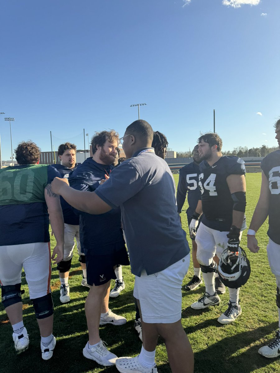 robertpayne2027's tweet photo. Thank you @UVAFootball and @Coach_TerryHeff for the amazing opportunity to visit on Wednesday! It was a pleasure meeting Coach Elliot @Coach_TElliott, the Oline, and the amazing staff. I enjoyed touring the grounds and new facility. I look forward to being at camp this summer. #TrustingGodsPlan @TylerElrodUVA @jsperos @CarinaH_FB @LoganTillman