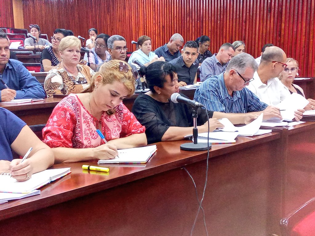 Temas de interés en #SanctiSpíritusEnMarcha serán analizados durante la jornada de hoy en el Consejo Provincial. 
#CubaVencerá 🇨🇺🇨🇺