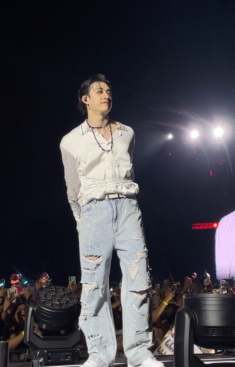 seungmothinkerr's tweet photo. te amo christopher bang https://t.co/LdS1FuBhQT