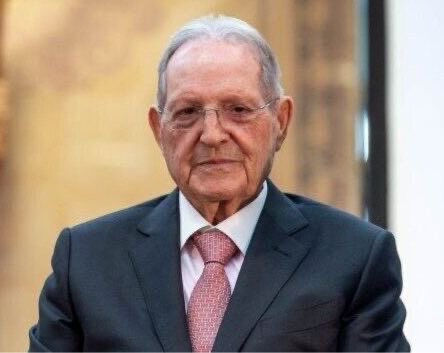 Carlos Padilla B. (@carlospbmx) on Twitter photo Lamento profundamente la partida de mi gran amigo, Don Olegario Vázquez Raña, destacado mexicano y ferviente impulsor del deporte olímpico que deja un legado imborrable en el Movimiento Olímpico, mi más sentido pésame a su familia <a href="/OlegarioVazquez/">Olegario Vazquez Aldir</a> y amigos. QEPD.
<a href="/COM_Mexico/">Comité Olímpico Mexicano</a> Lamento profundamente la partida de mi gran amigo, Don Olegario Vázquez Raña, destacado mexicano y ferviente impulsor del deporte olímpico que deja un legado imborrable en el Movimiento Olímpico, mi más sentido pésame a su familia <a href="/OlegarioVazquez/">Olegario Vazquez Aldir</a> y amigos. QEPD.
<a href="/COM_Mexico/">Comité Olímpico Mexicano</a>