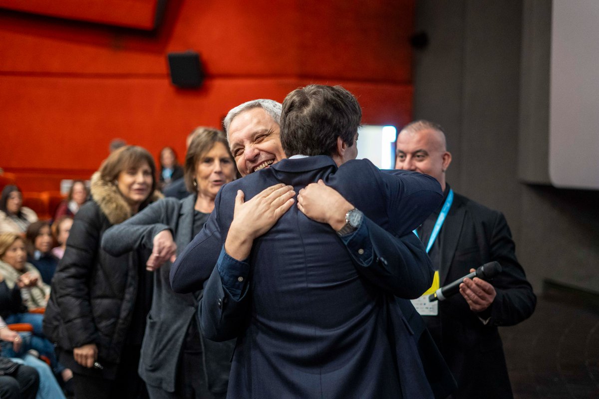 bifest_official's tweet photo. Lino Guanciale e Maurizio de Giovanni, ospiti dell'incontro dedicato alla serie tv #IlCommissarioRicciardi la cui proiezione in anteprima della prima puntata della nuova stagione ha richiesto ben due sale del Multicinema Galleria per la grande richiesta di pubblico. 
#bifest https://t.co/CQEcDdYFRV