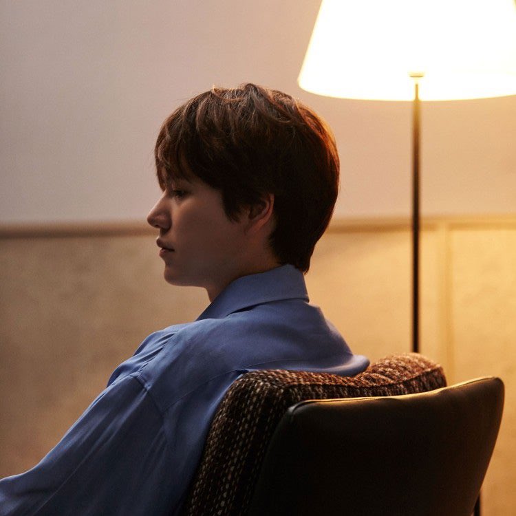오늘 공연내내 오글로 요 콧대랑 머리 삐죽 나온거 열심히 봐서 기분이 째져ᐕ
이번에 산 오글 제 값하는고만~~ㅠ

부산 공까지 보면 4번이지만
서울공 두번은 무대 위주로 보고
지방공 두번은 규 위주로,,ㅎ