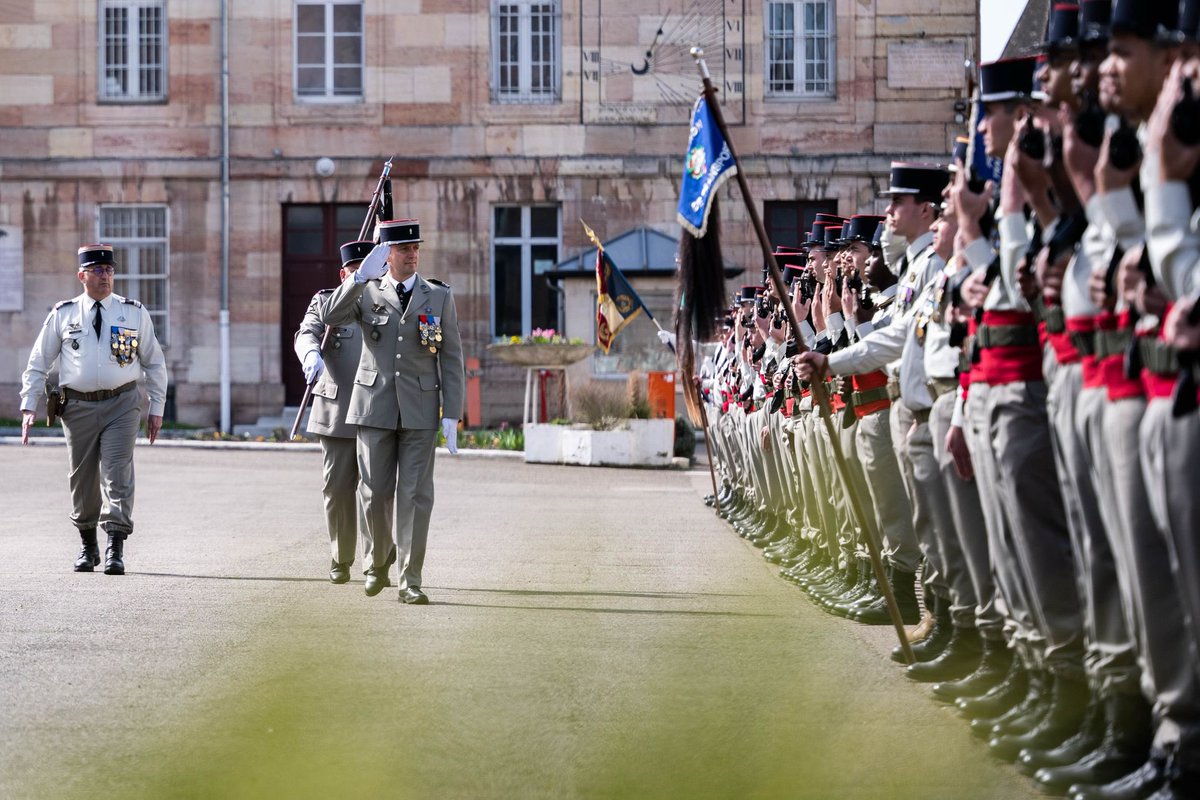 Chef de corps du 511e régiment du Train tweet media