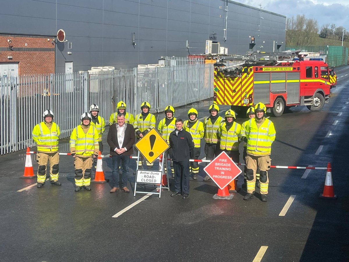 FireCavan's tweet image. Cathaoirleach Cllr TP O'Reilly stopped by Dublin Rd, Cavan today, to observe proceedings as @firecavan was completing our 5th & final one-day Emergency Traffic Management course of the year. Thanks to the businesses at Lakelands Retail Park for their help facilitating the course