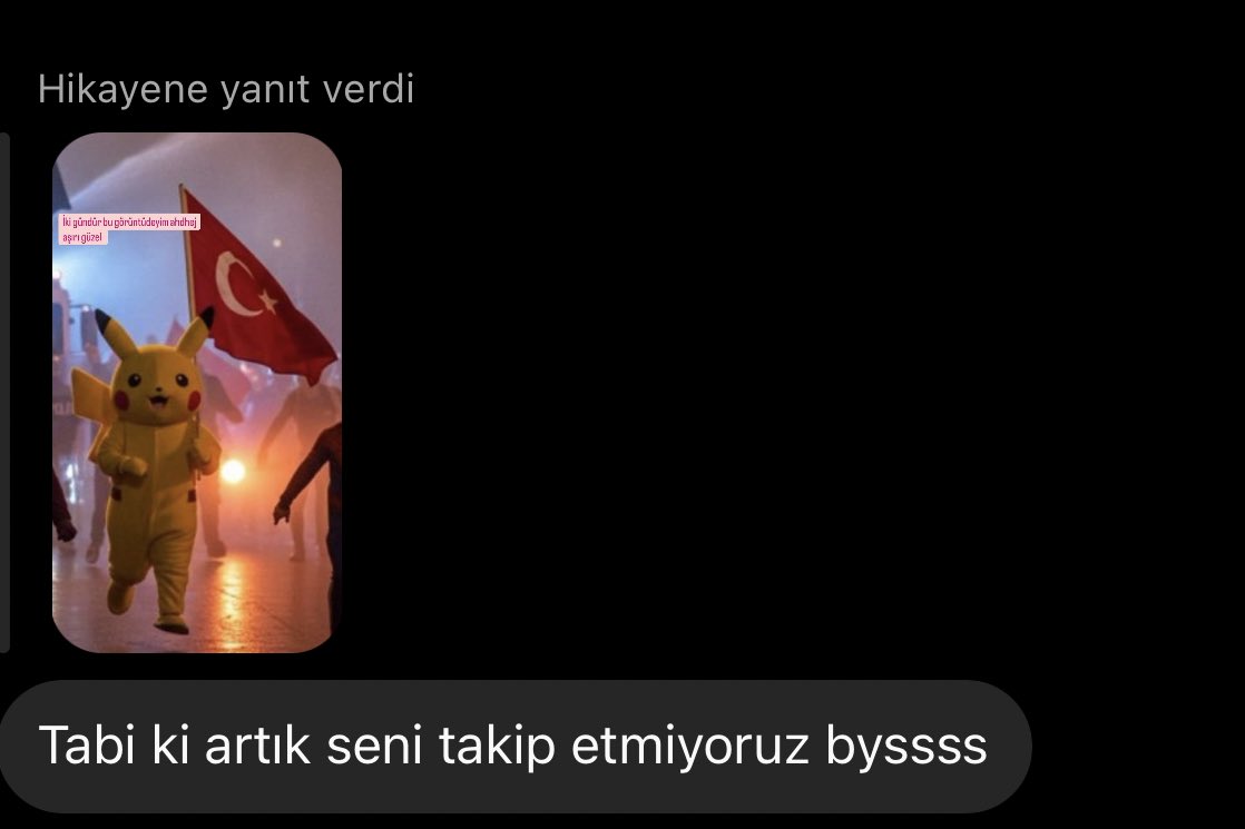 Ben herkese aynı görüşte olma sözü mü verdim de takip ettiniz aw saçmalığa bak. Mecliste paçavra açtıranlara sesleri çıkmıyor. Sokakta Türk bayrağı açanlara düşmanlar