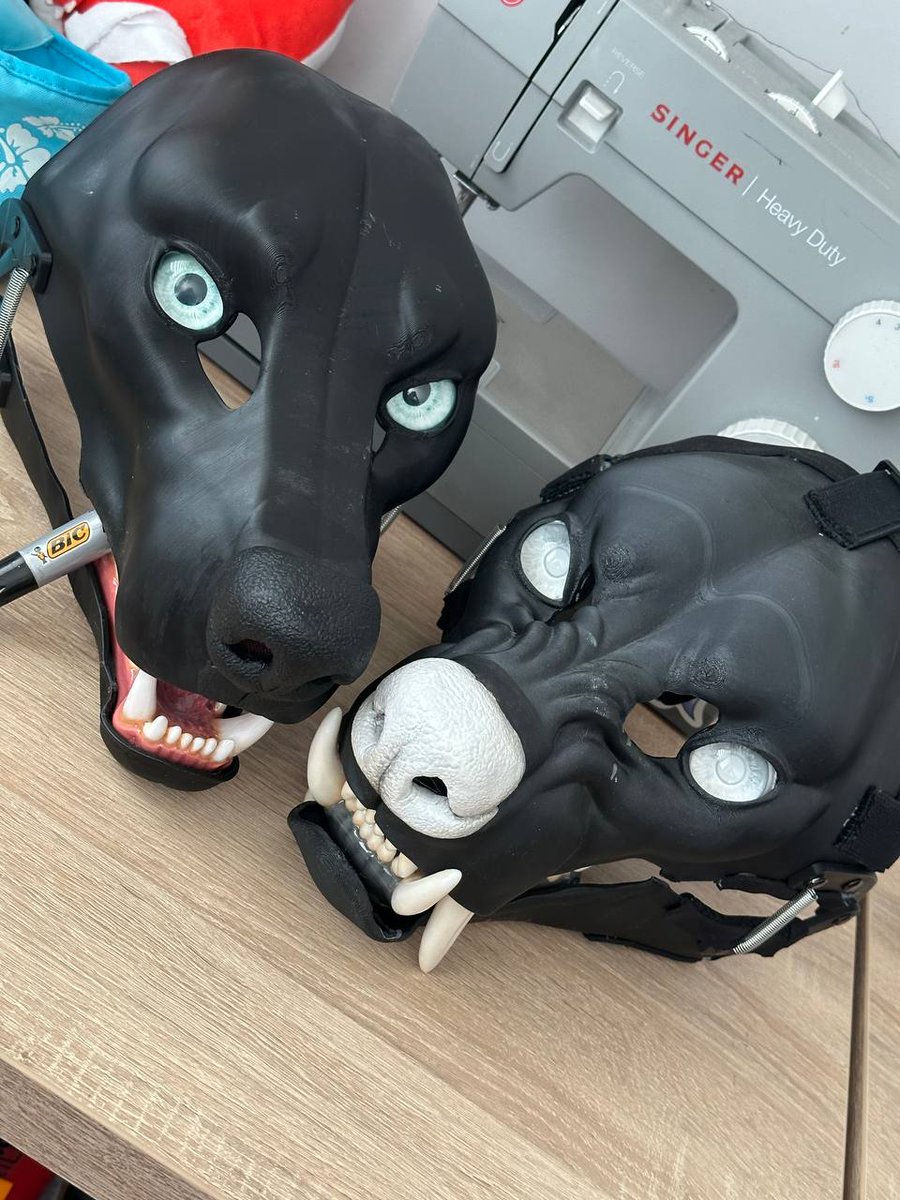 FurryFactory's tweet image. Working on RTF heads #fursuit #fursuitwip #fursuitbase #realisticfursuit