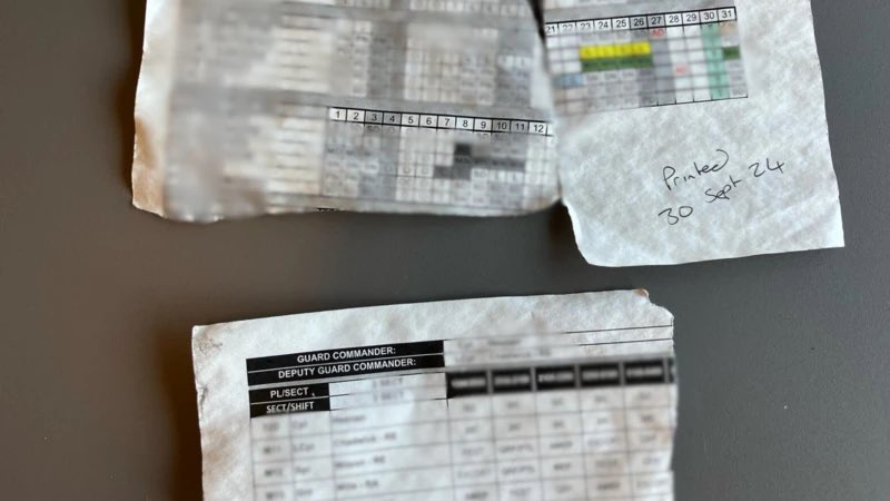 PolitlcsUK's tweet photo. 🚨 NEW: The Government has launched an urgent investigation after piles of confidential military files were found spilling from a black bag on a city street

[@BBCNews] https://t.co/D2OfDKTZUm